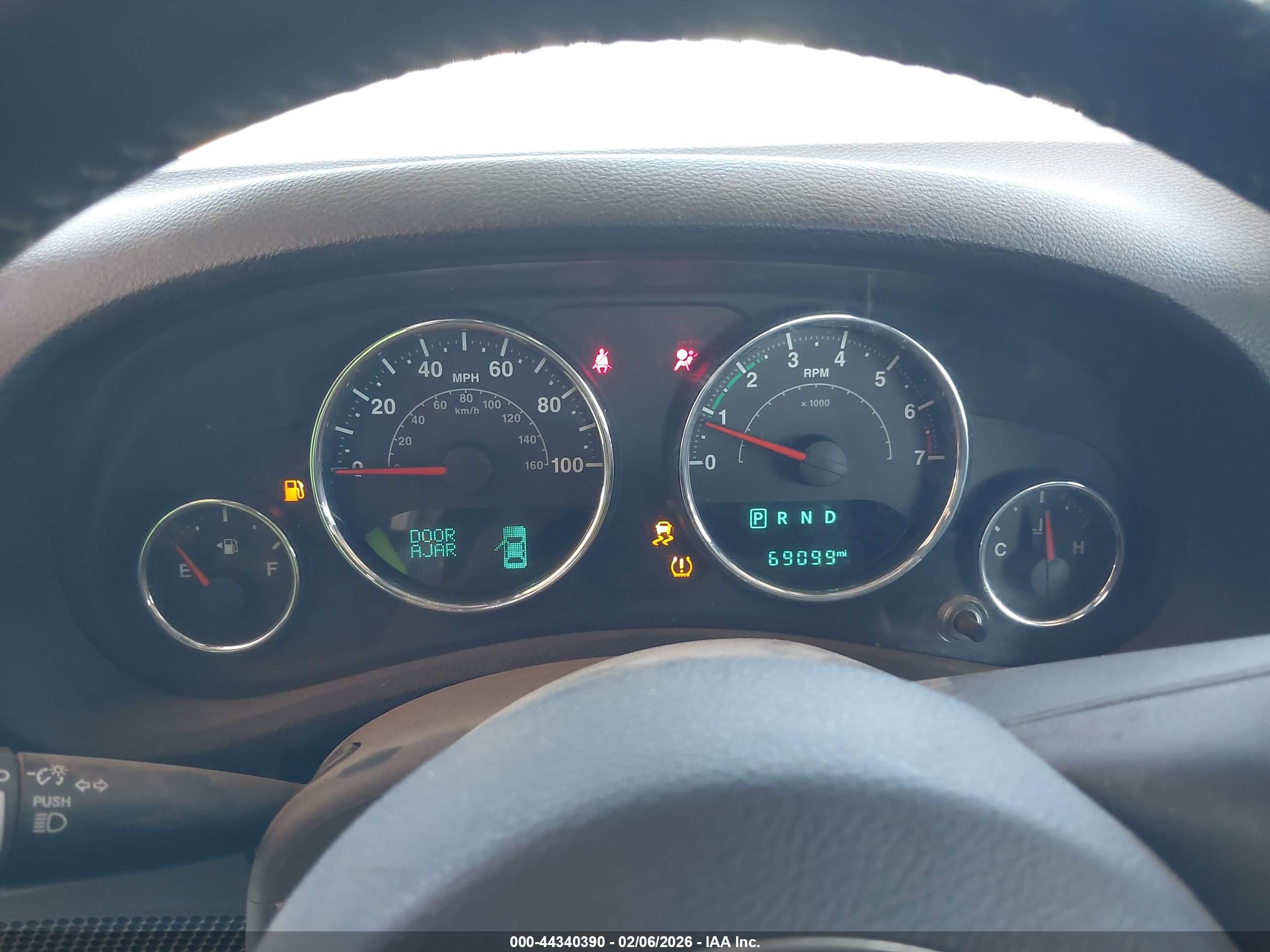 JEEP WRANGLER image 7