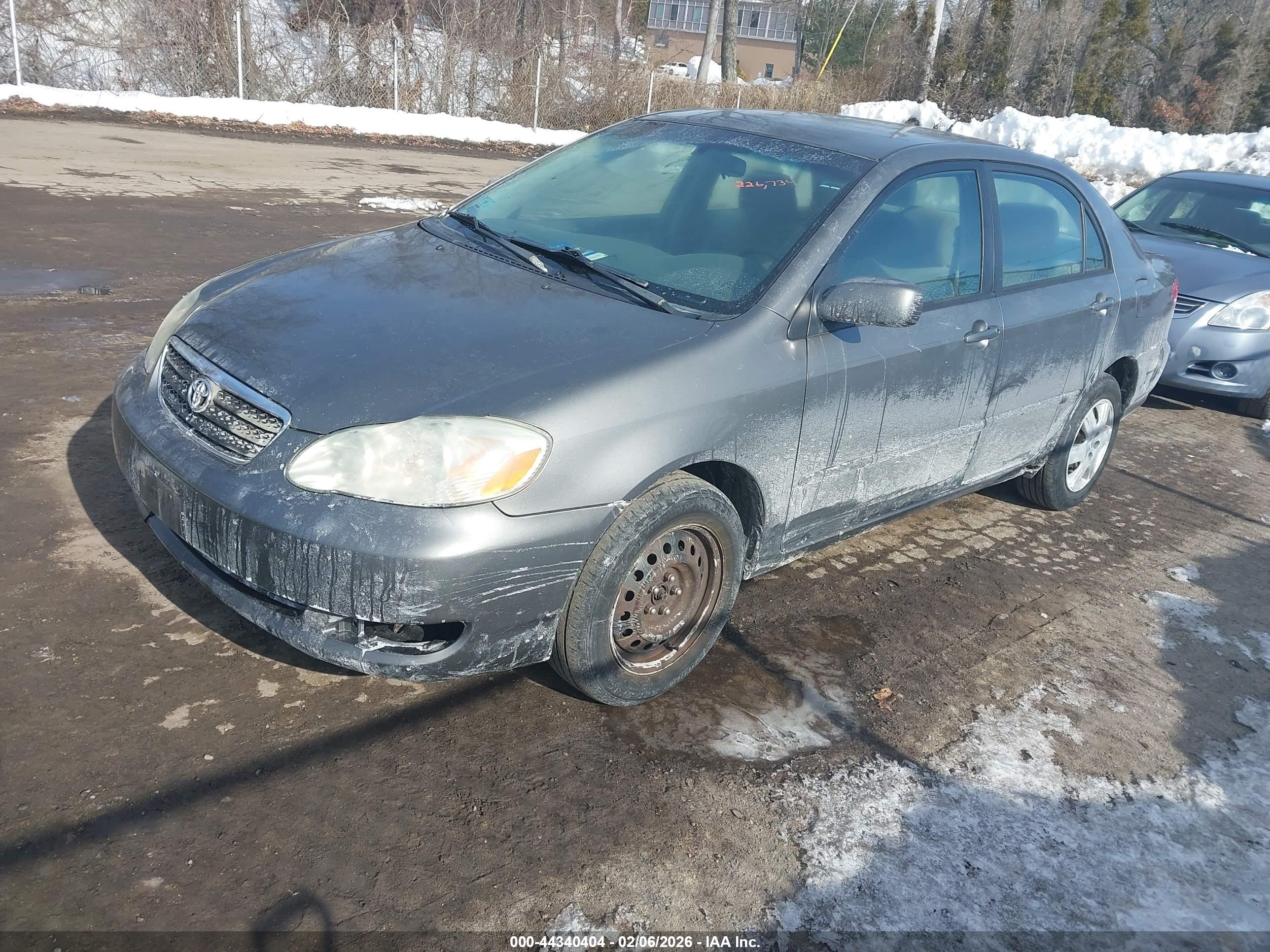 TOYOTA COROLLA image 2
