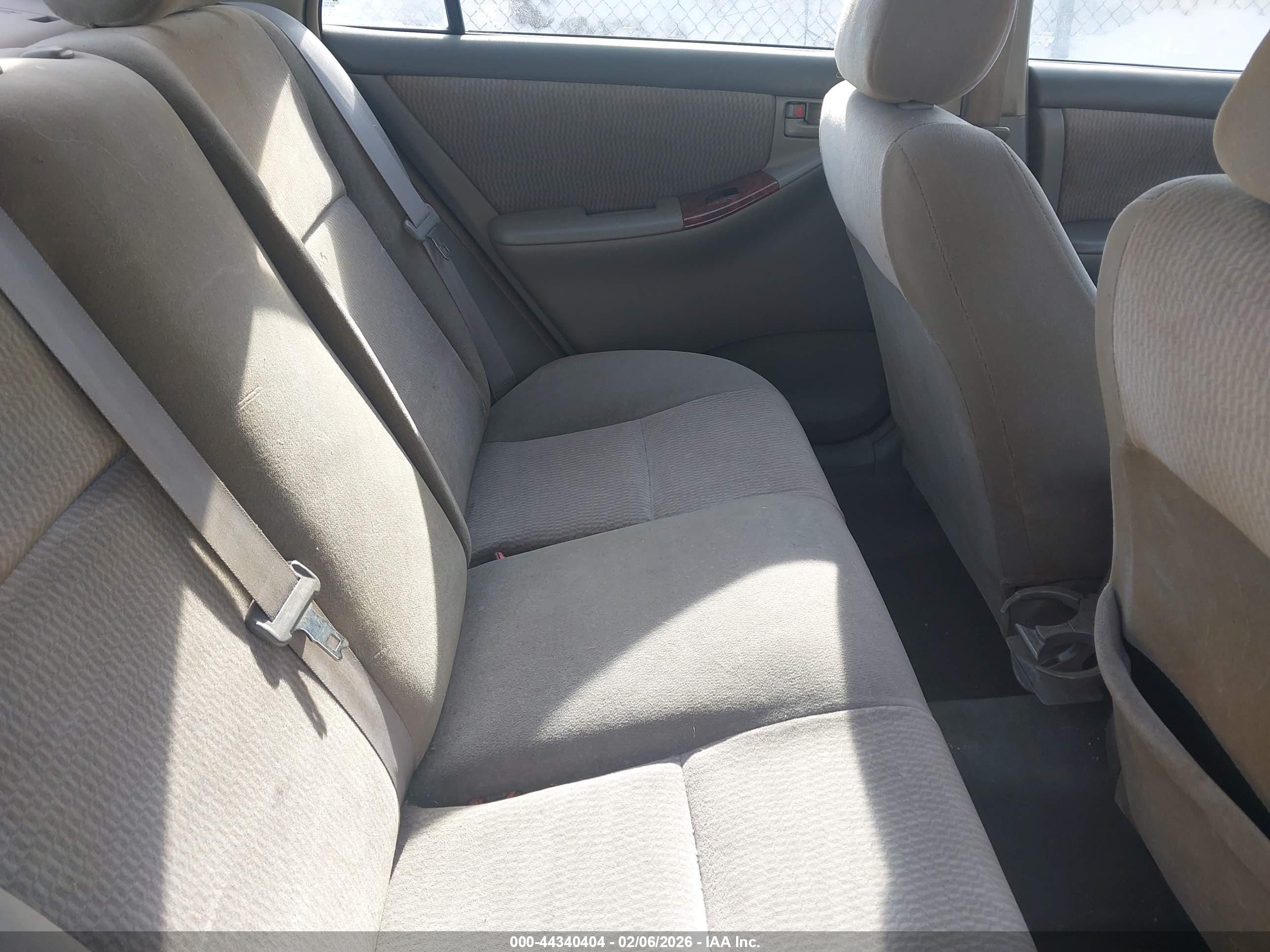 TOYOTA COROLLA image 8