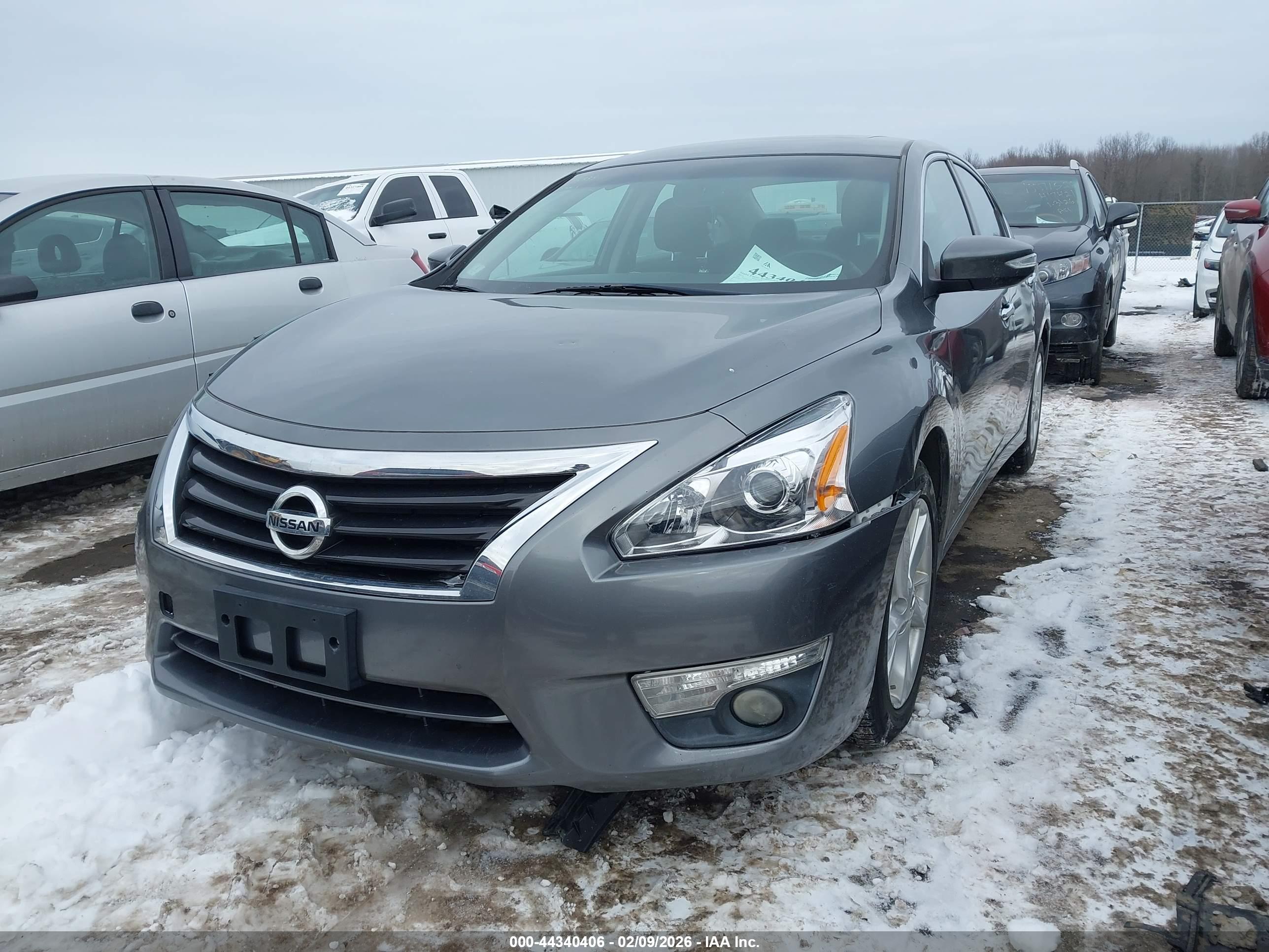 NISSAN ALTIMA image 2