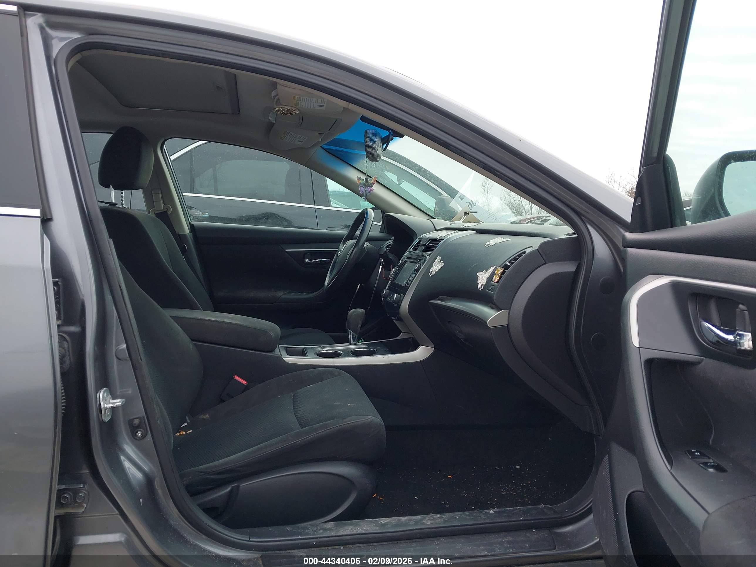 NISSAN ALTIMA image 5