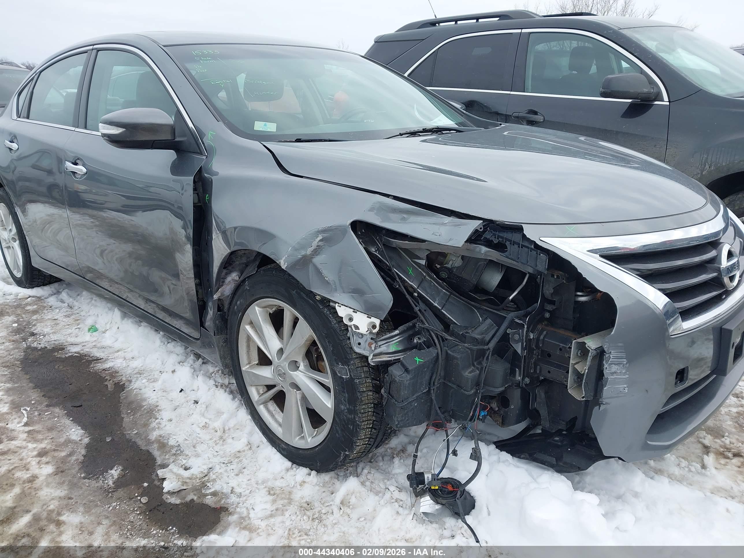 NISSAN ALTIMA image 6
