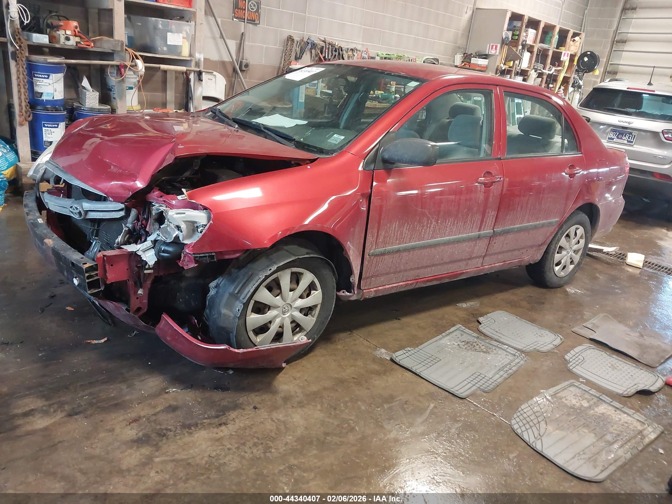 TOYOTA COROLLA image 2