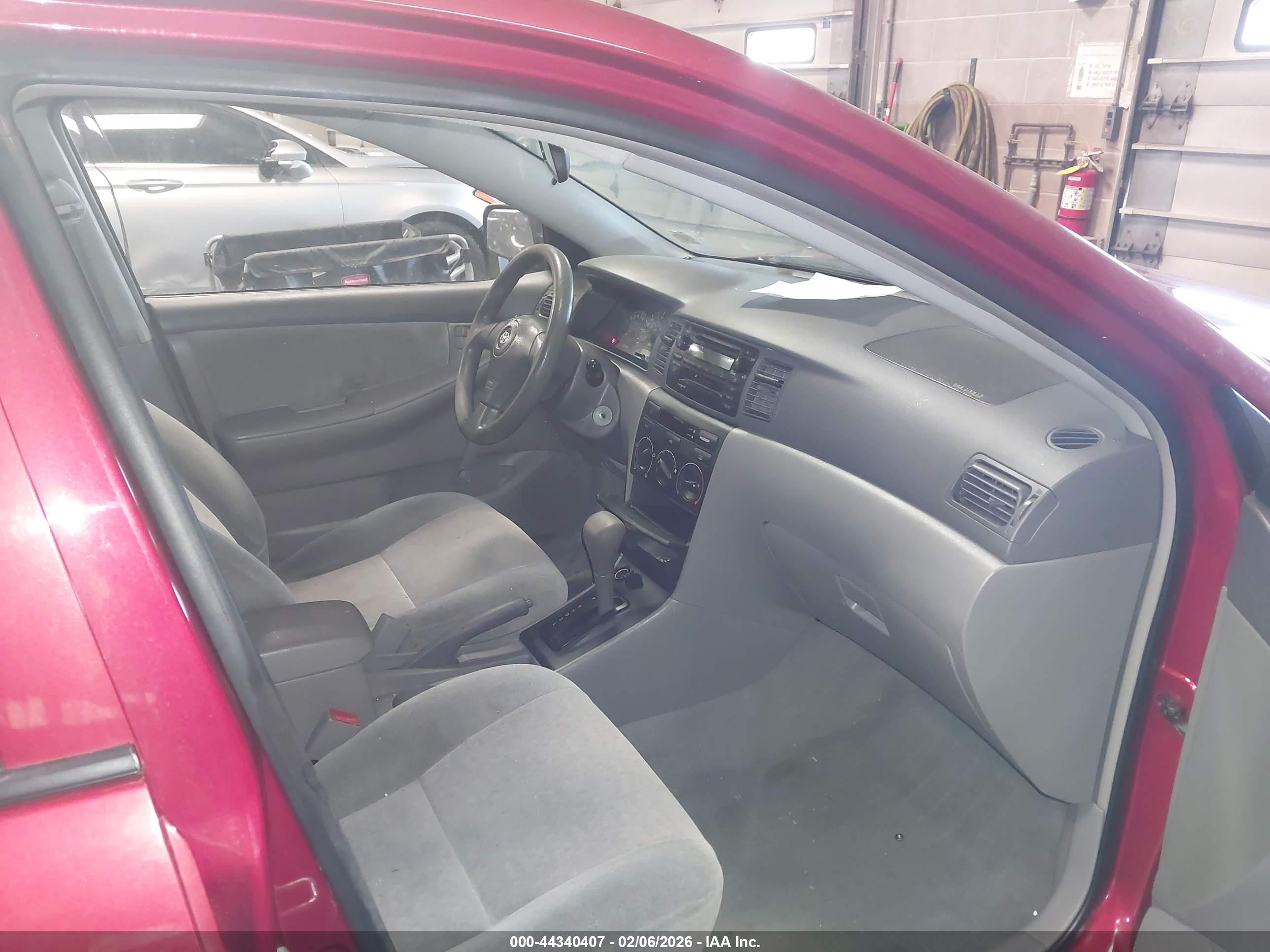 TOYOTA COROLLA image 5