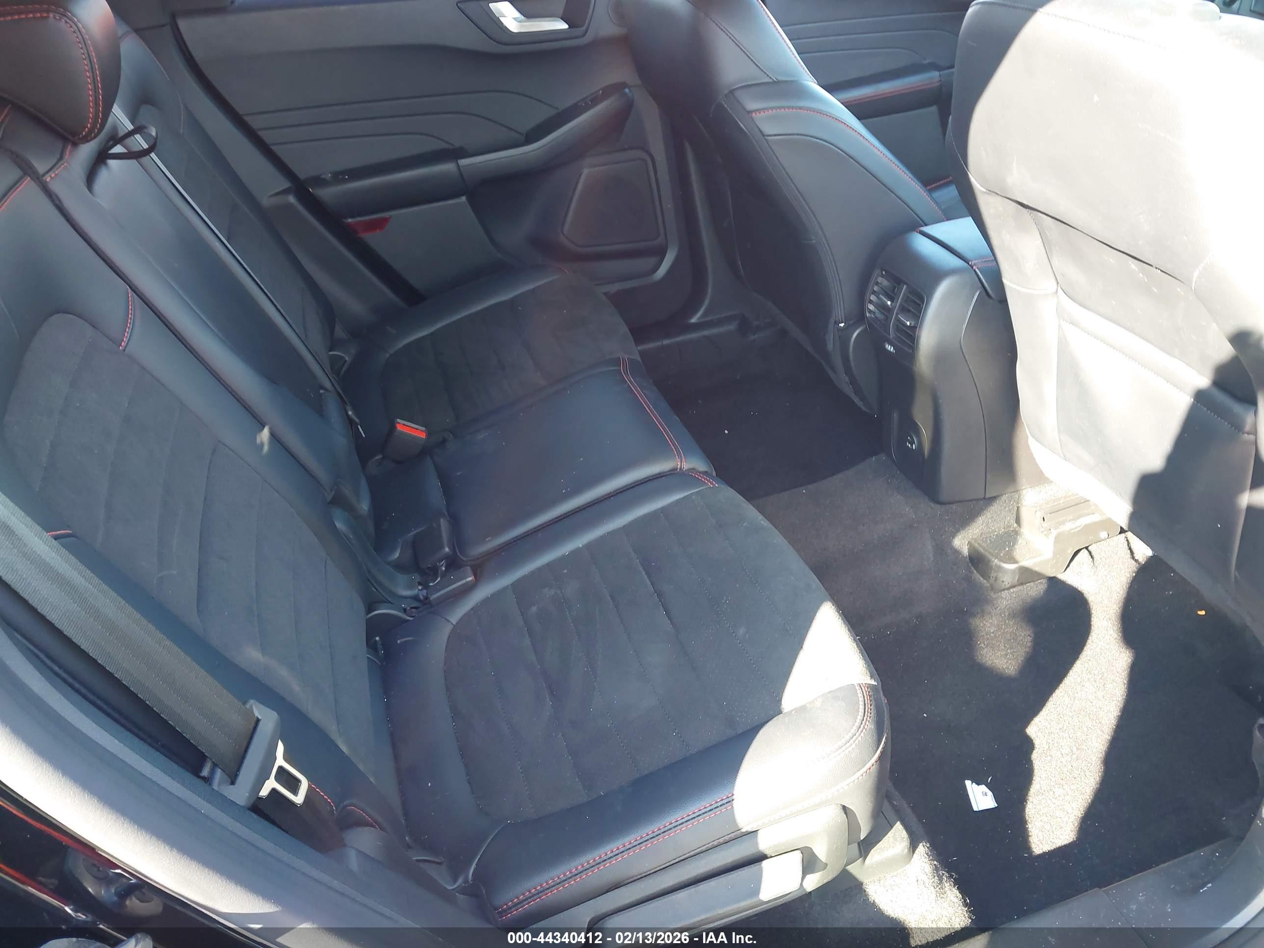 FORD ESCAPE image 8