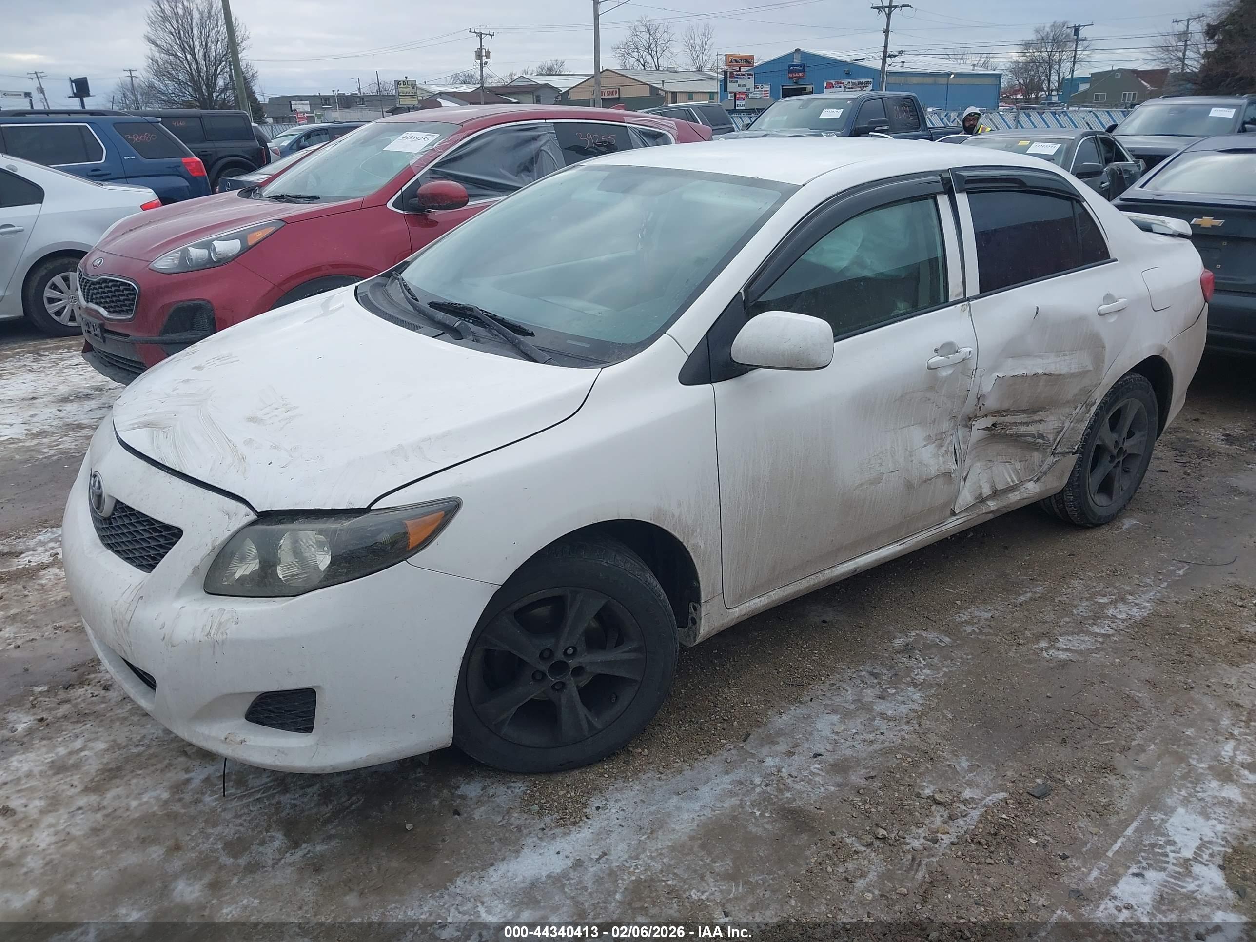 TOYOTA COROLLA image 2