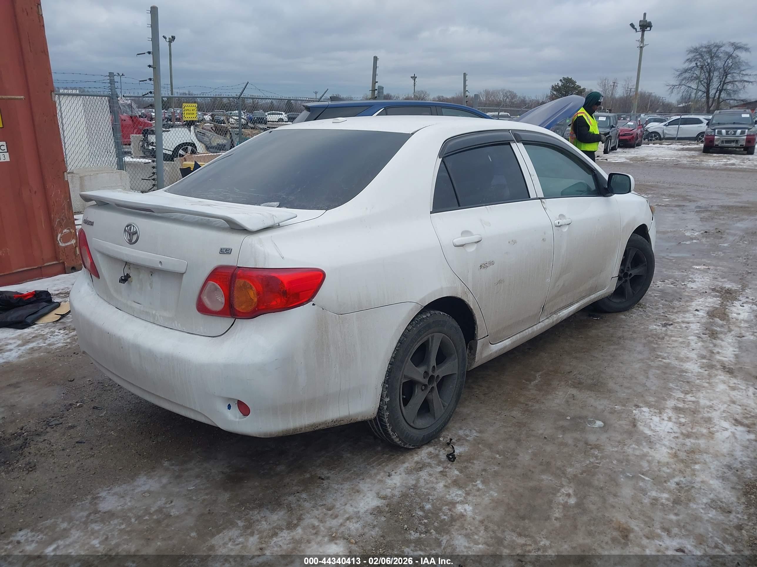 TOYOTA COROLLA image 4