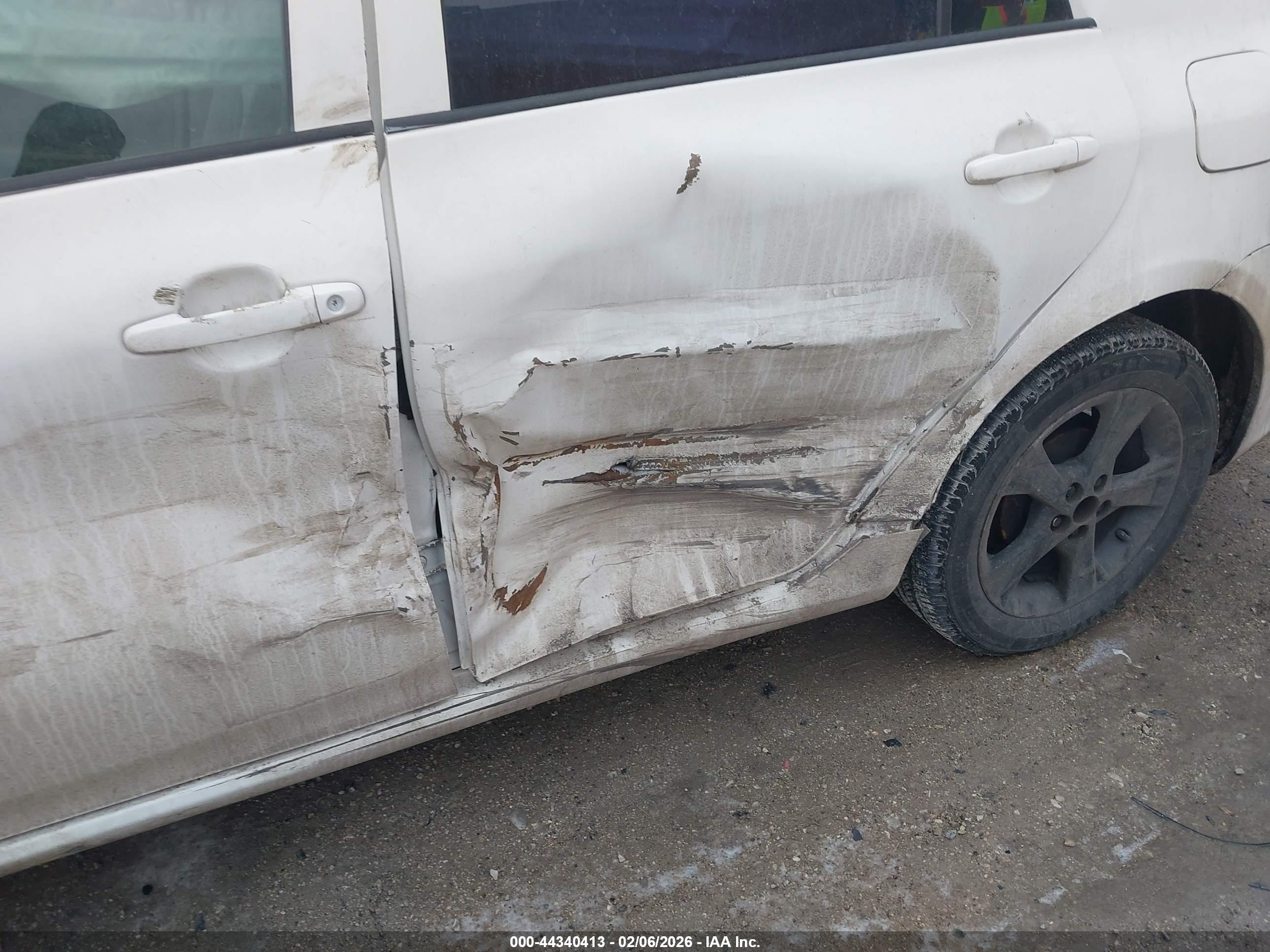 TOYOTA COROLLA image 6