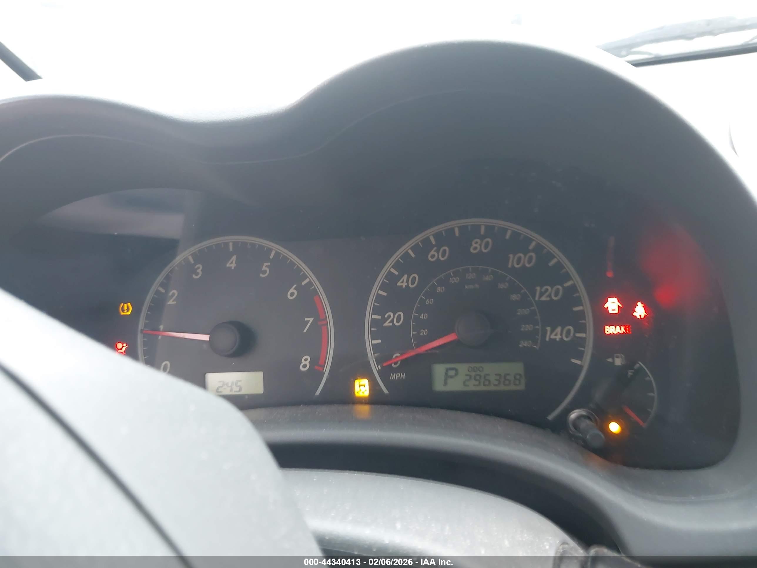 TOYOTA COROLLA image 7