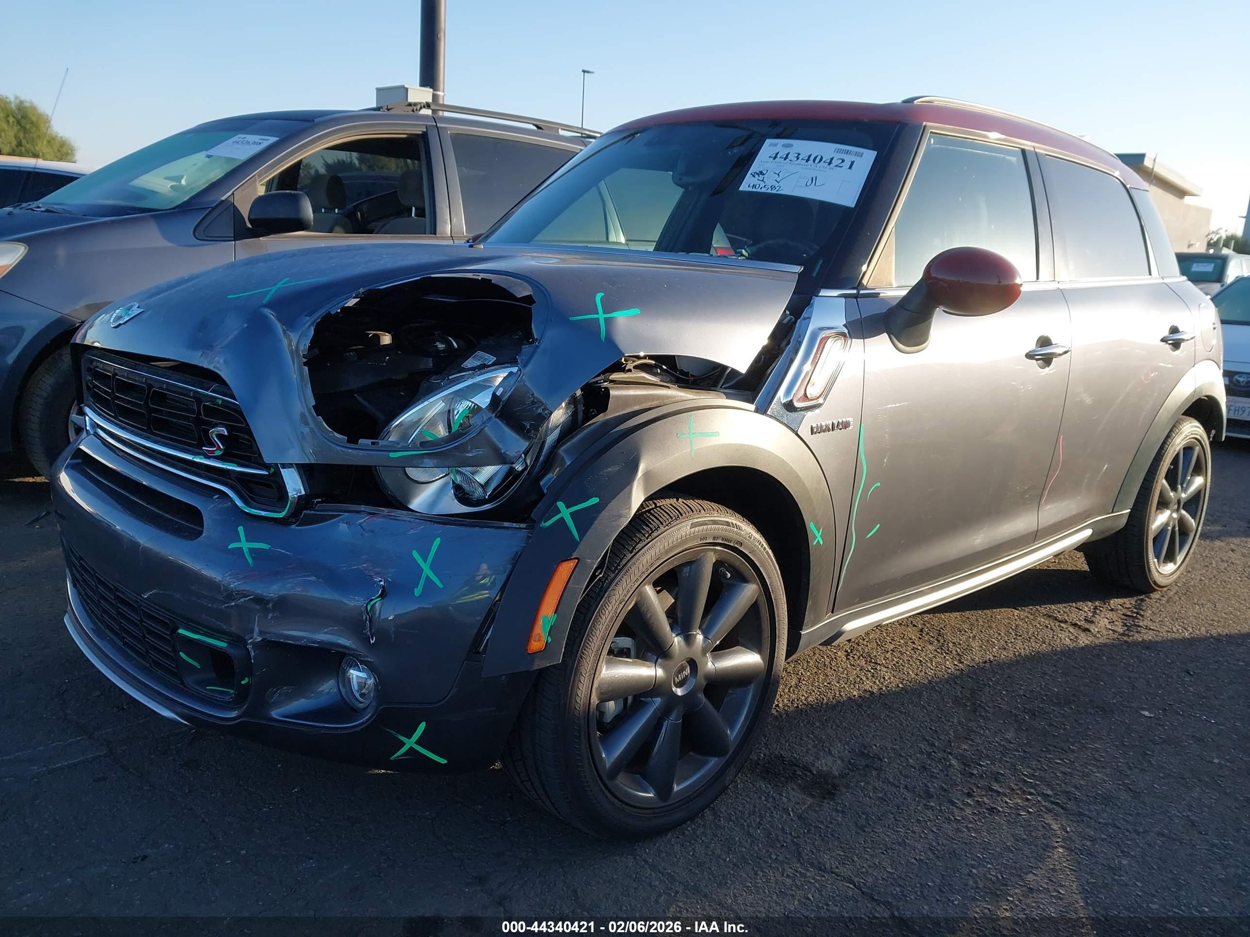 MINI COUNTRYMAN image 2