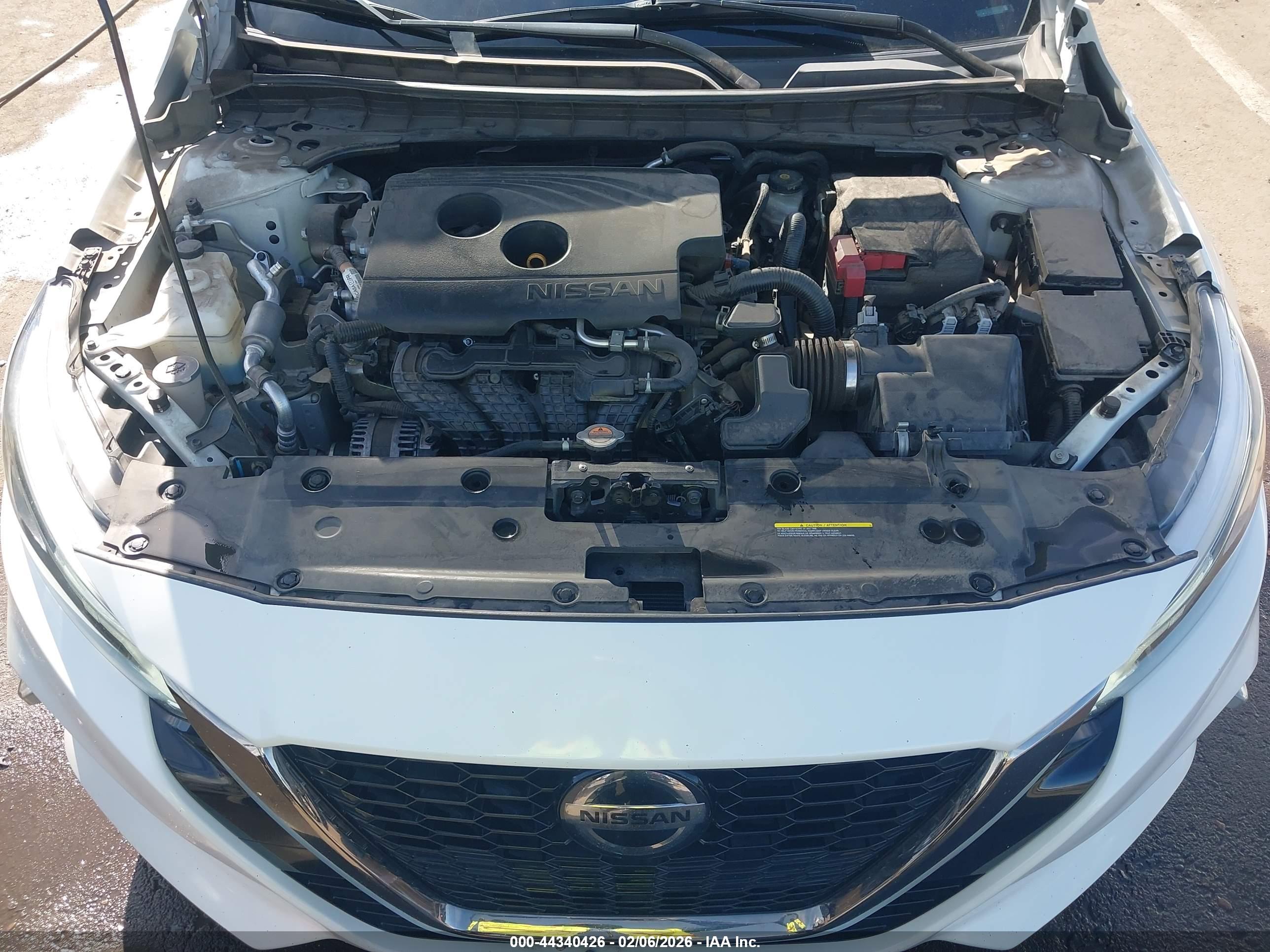 NISSAN ALTIMA image 10