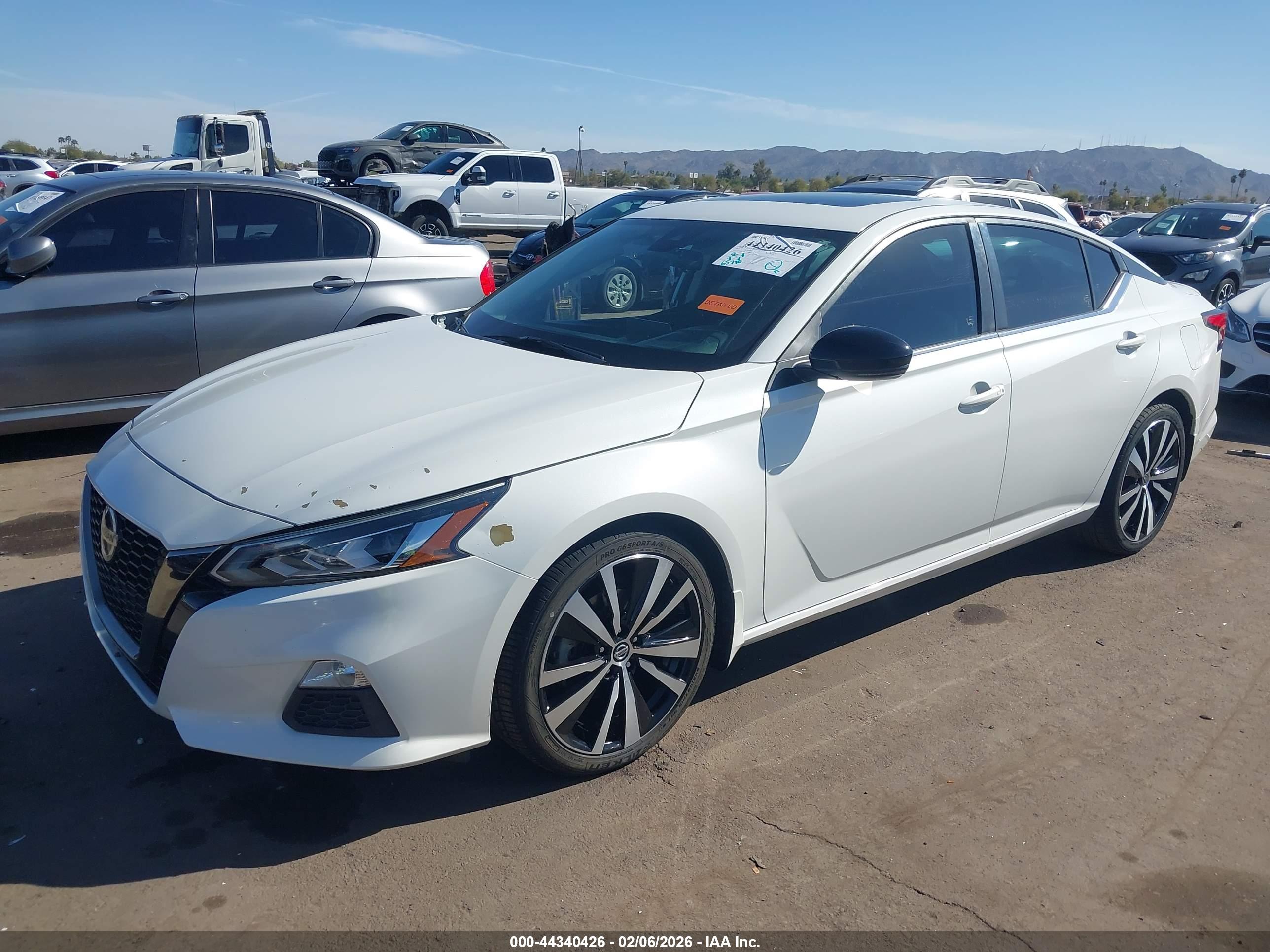 NISSAN ALTIMA image 2