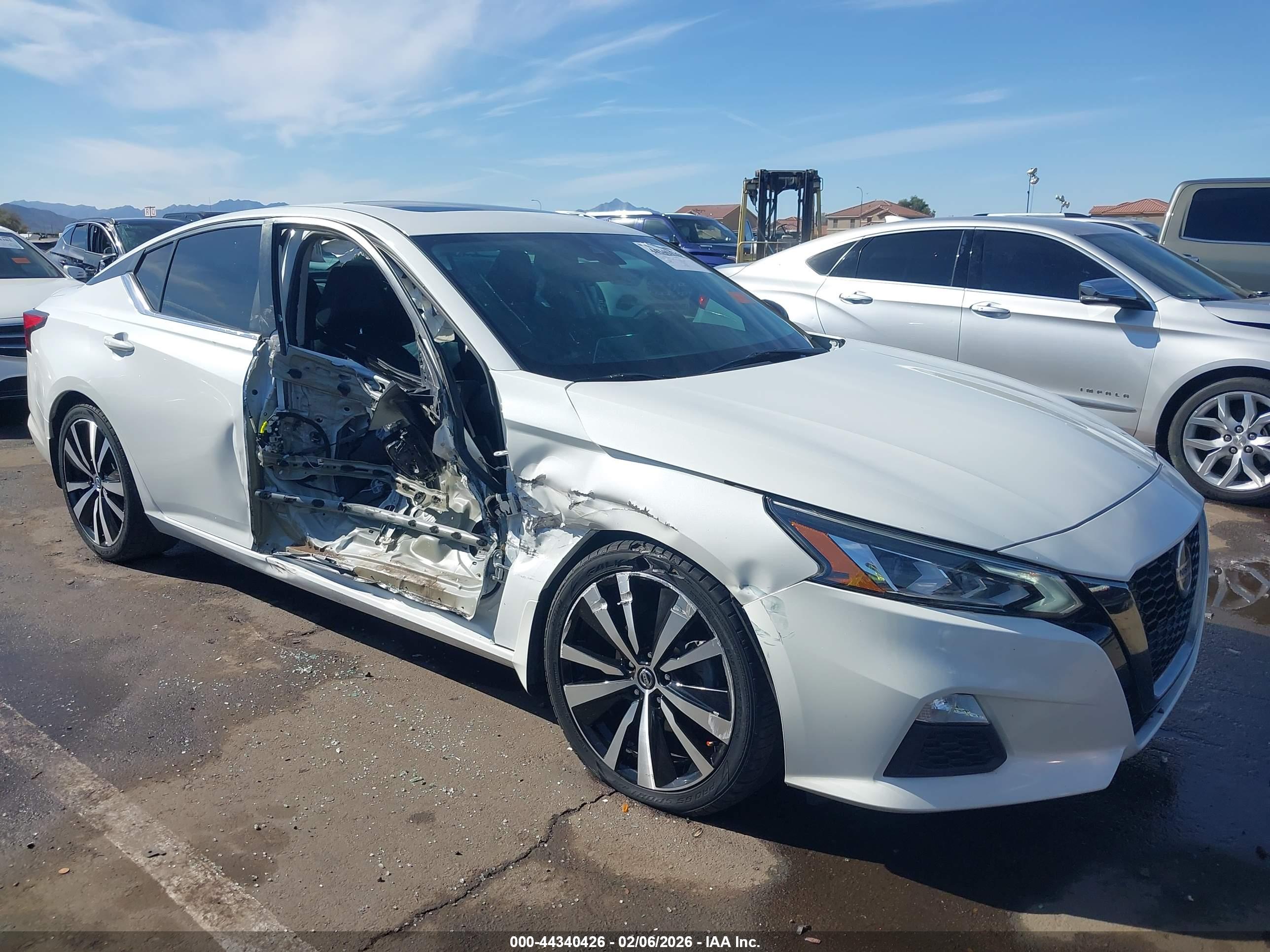 NISSAN ALTIMA image 6