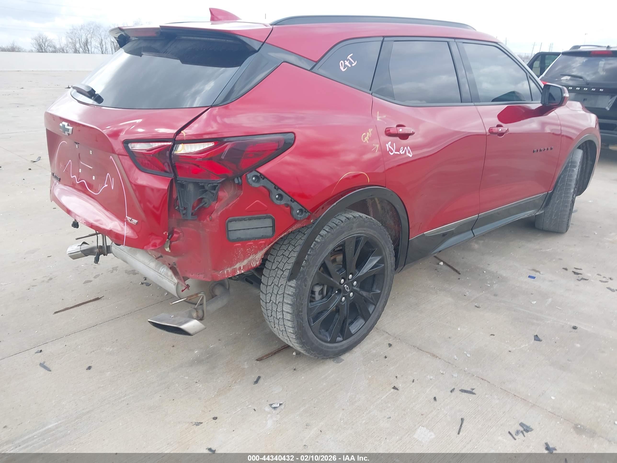 CHEVROLET BLAZER image 4