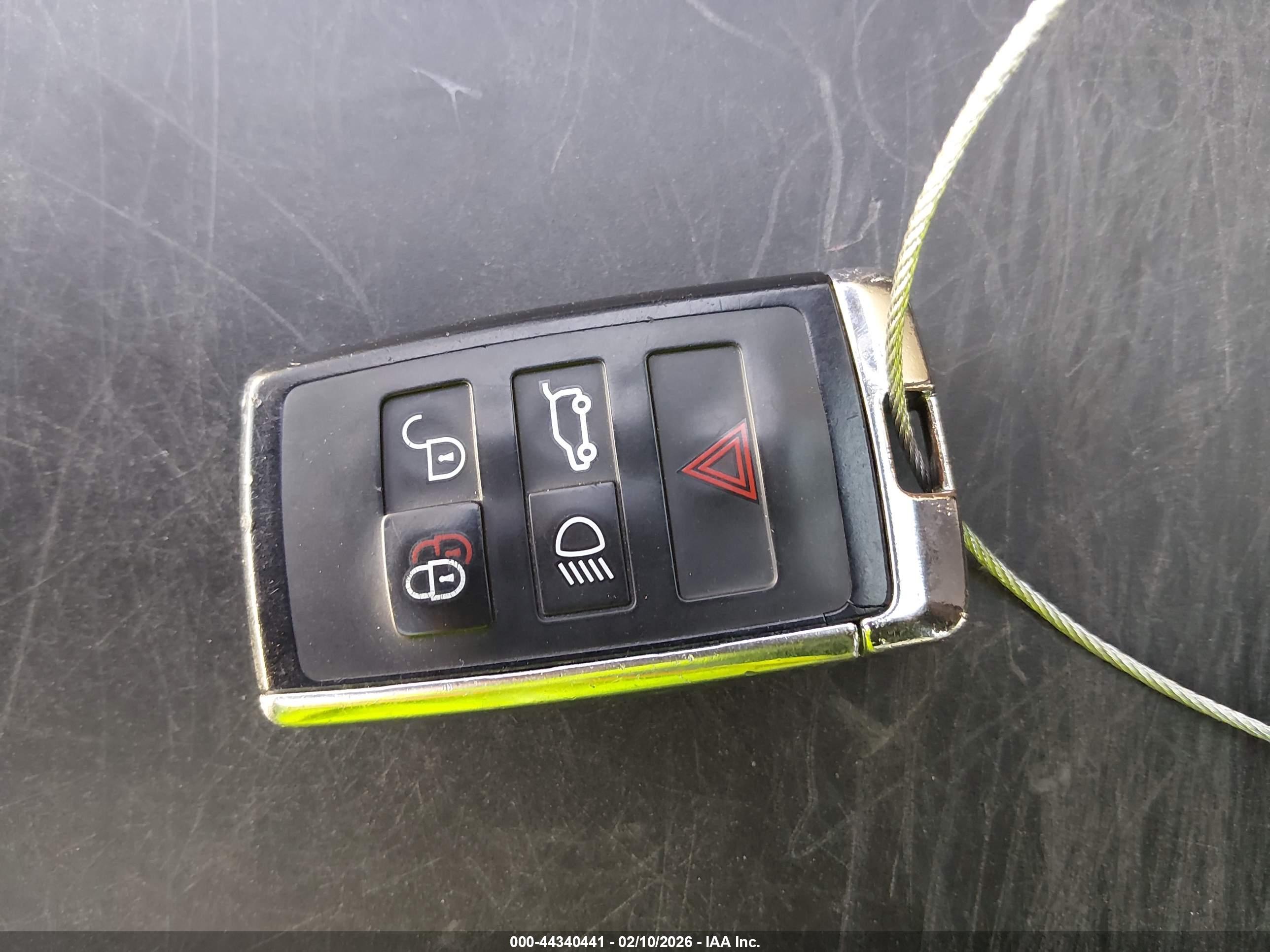 LAND ROVER image 11