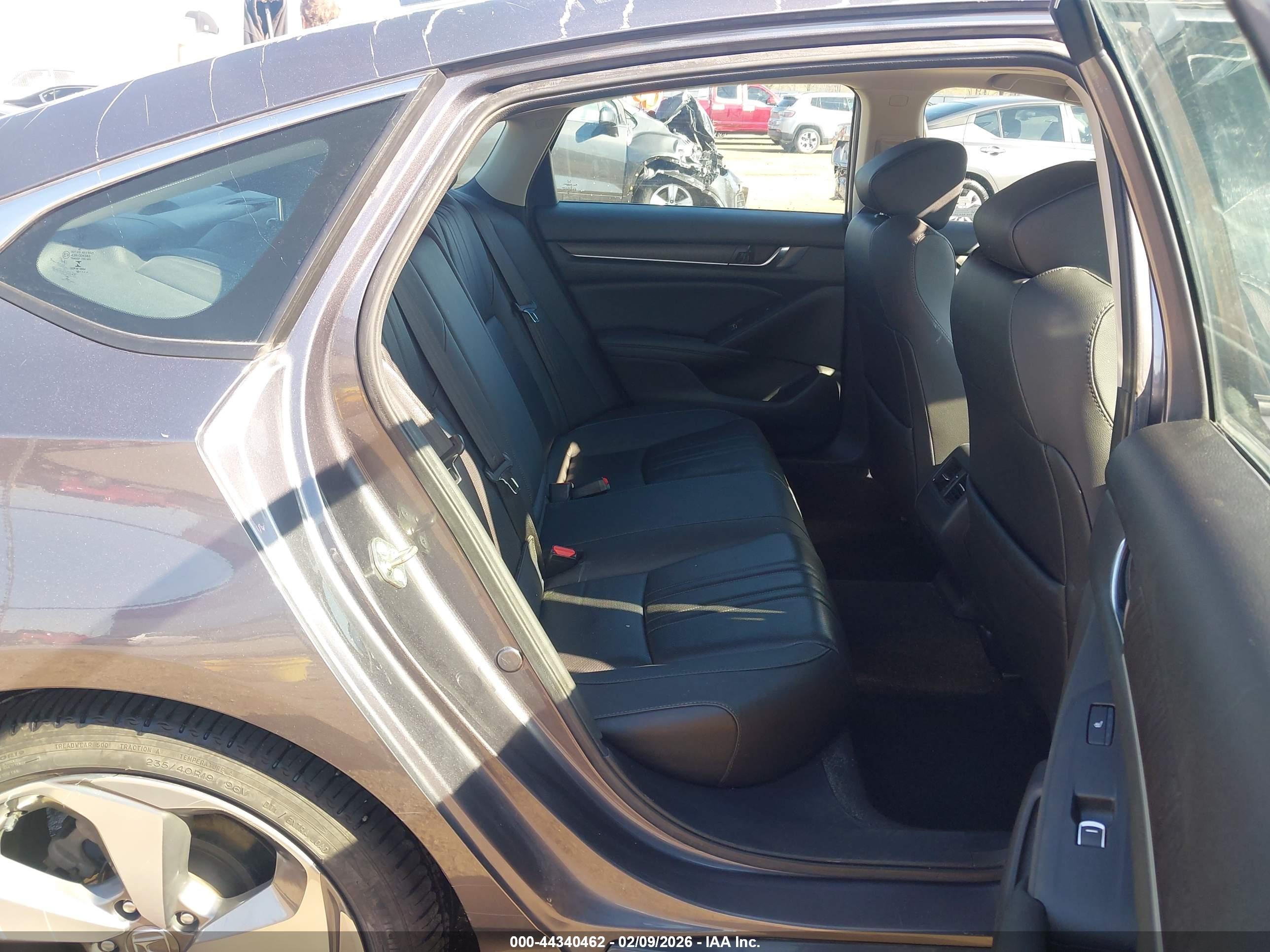 HONDA ACCORD image 8