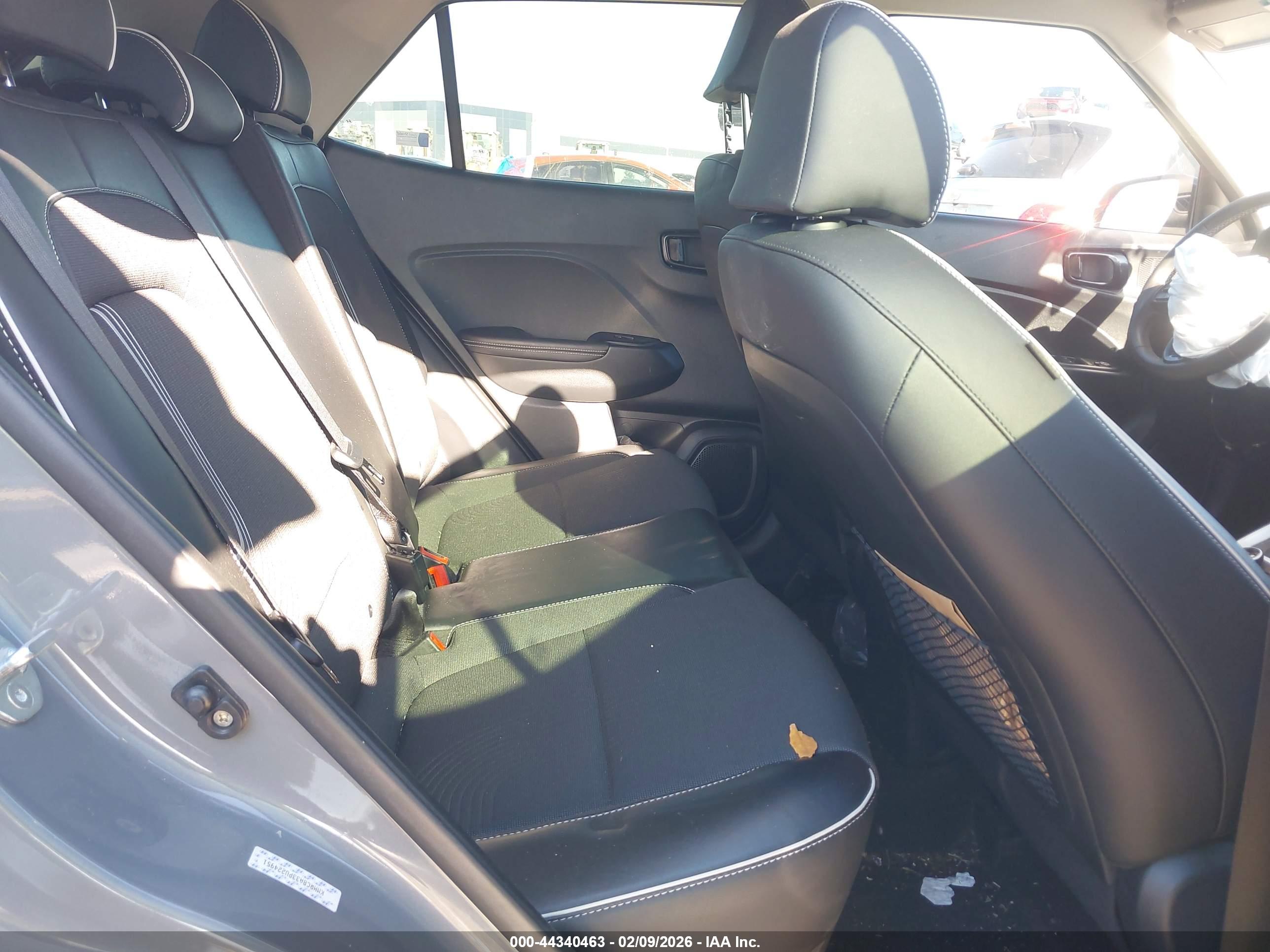 HYUNDAI VENUE image 8
