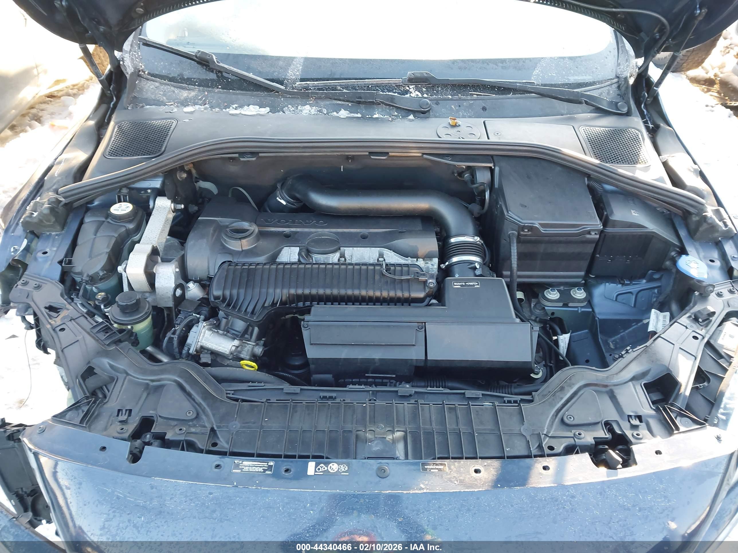VOLVO S60 image 10