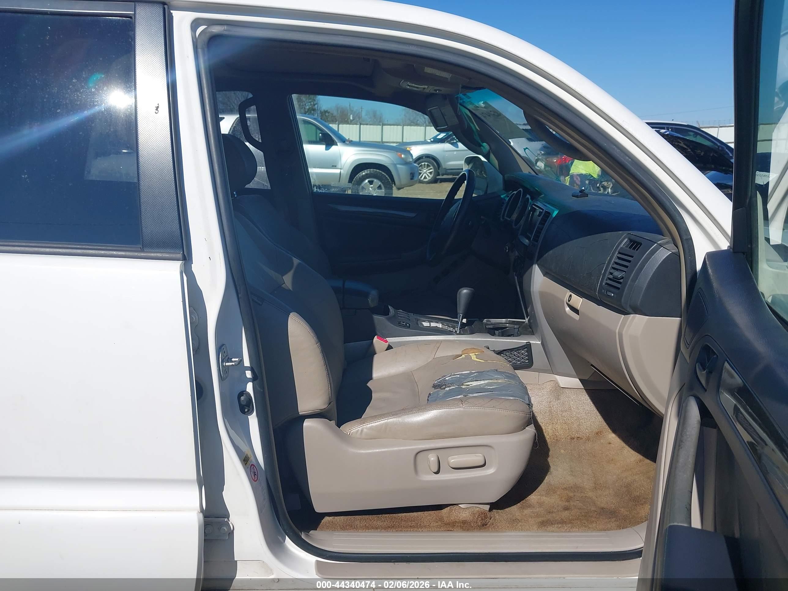 TOYOTA 4RUNNER image 5