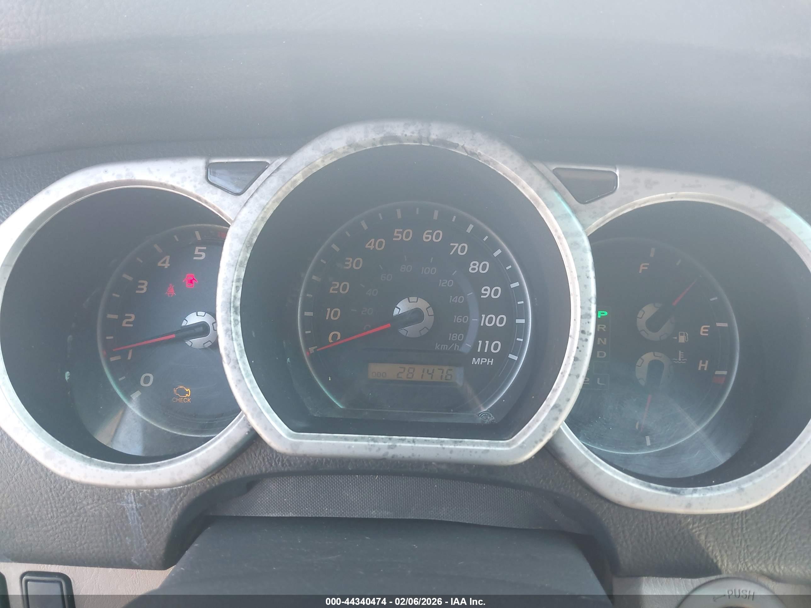 TOYOTA 4RUNNER image 7