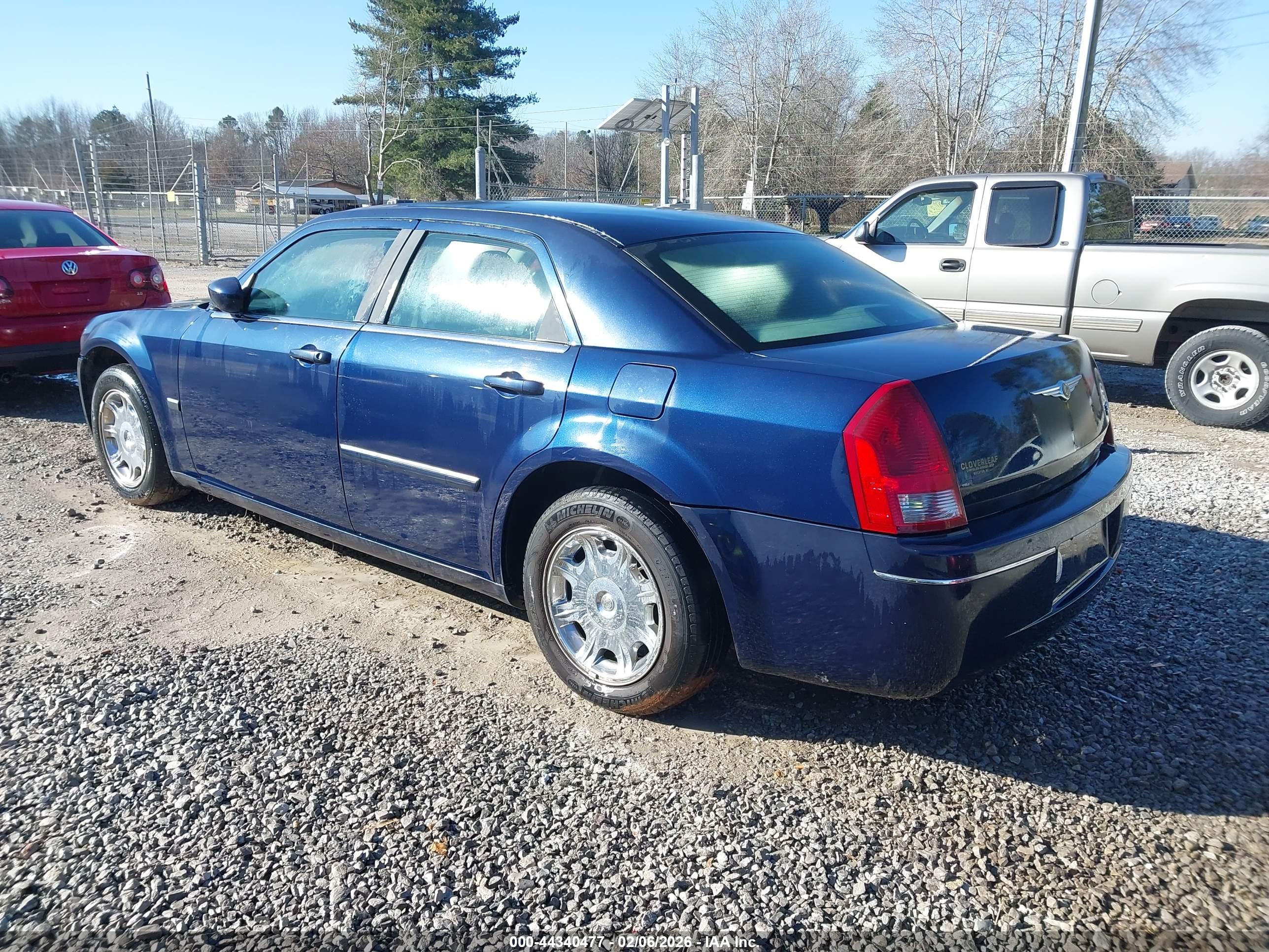 CHRYSLER 300 image 3