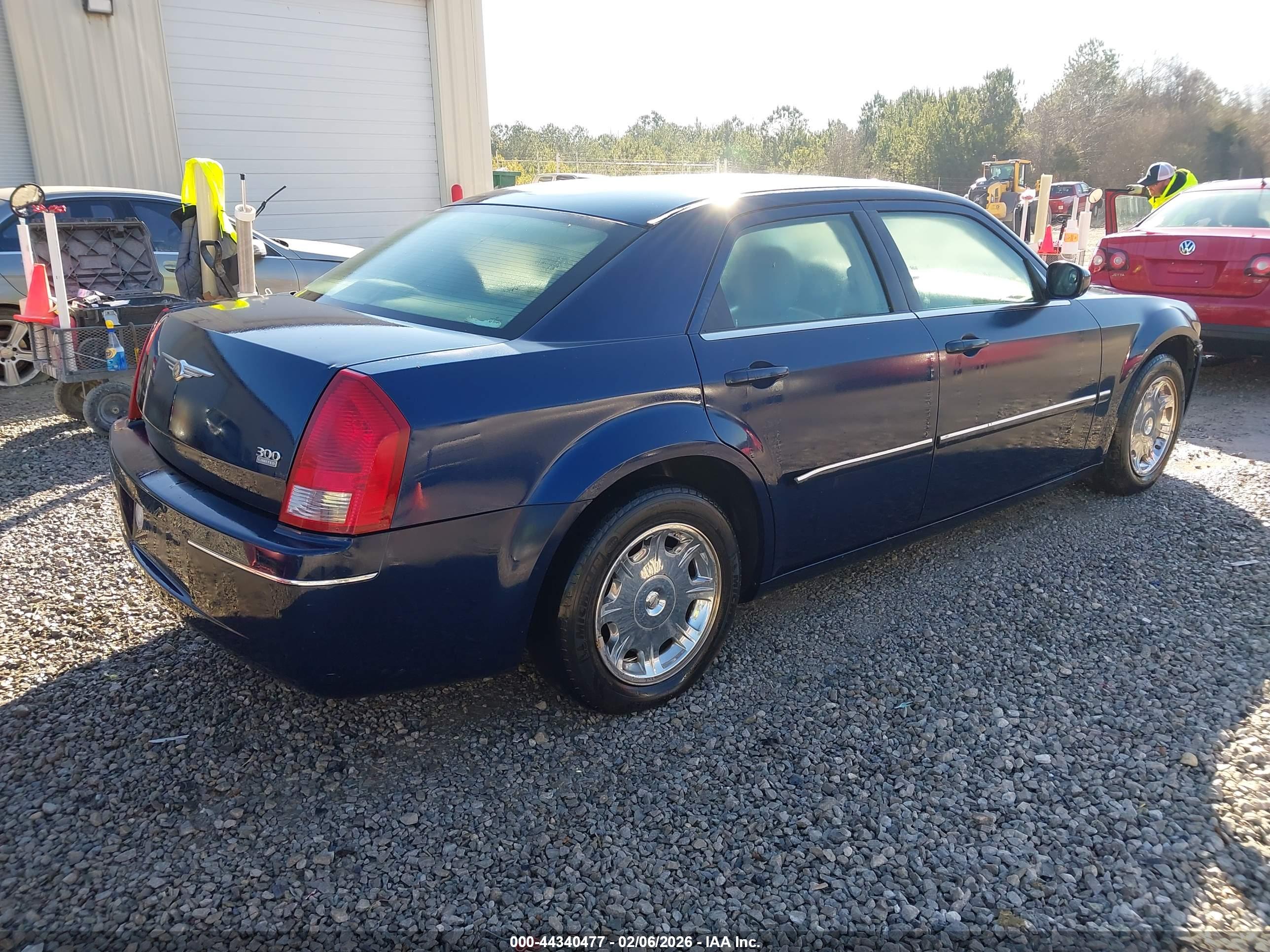 CHRYSLER 300 image 4