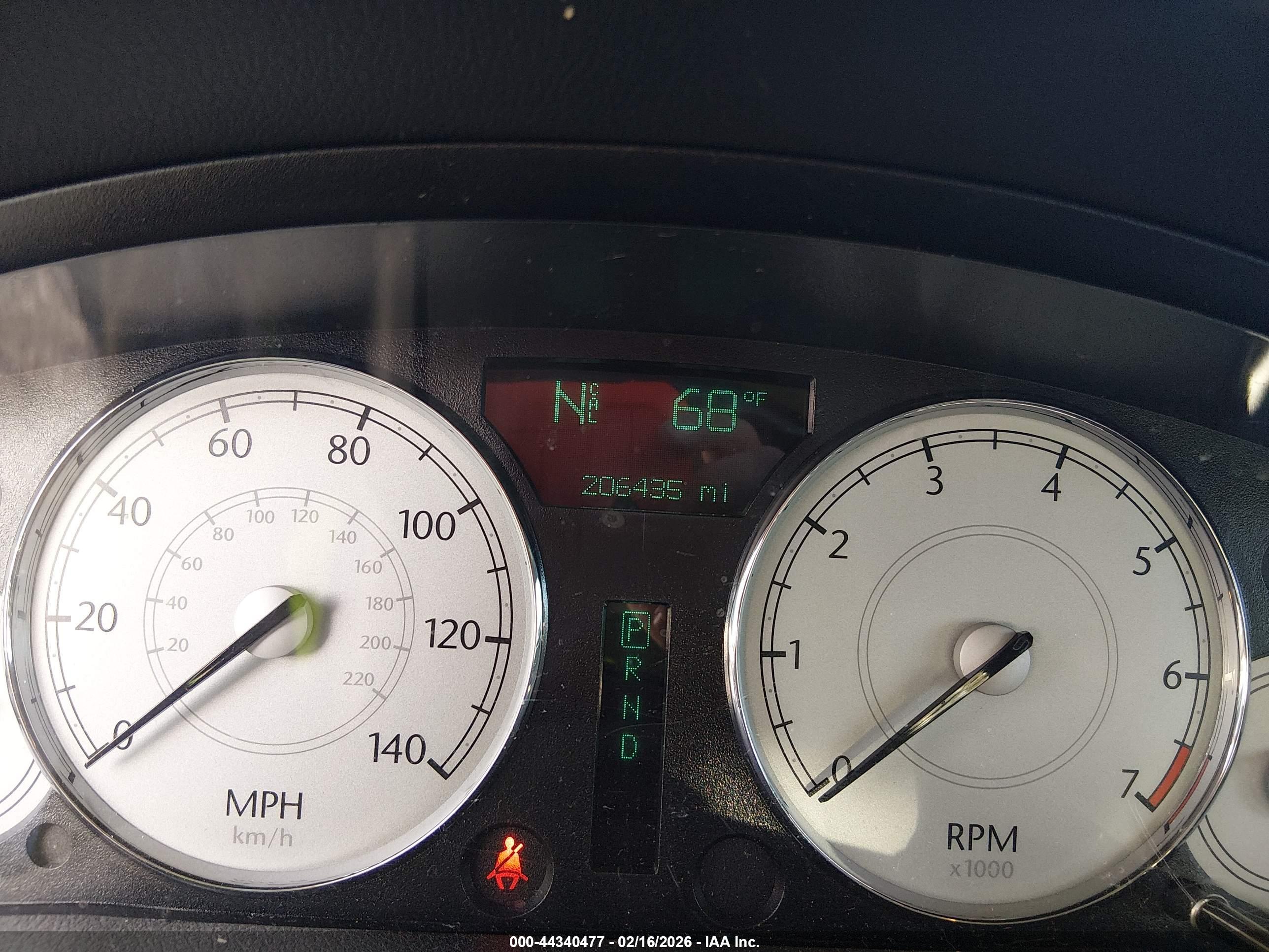 CHRYSLER 300 image 7