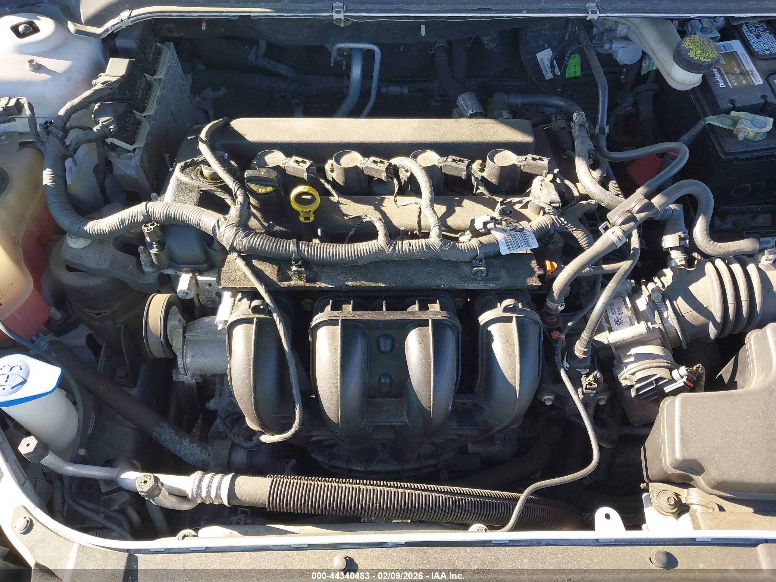 FORD FUSION image 10