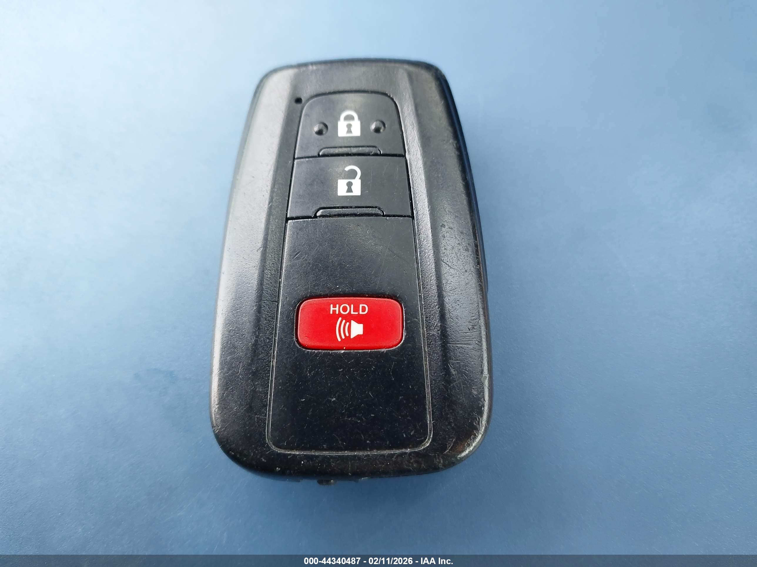 TOYOTA PRIUS image 11