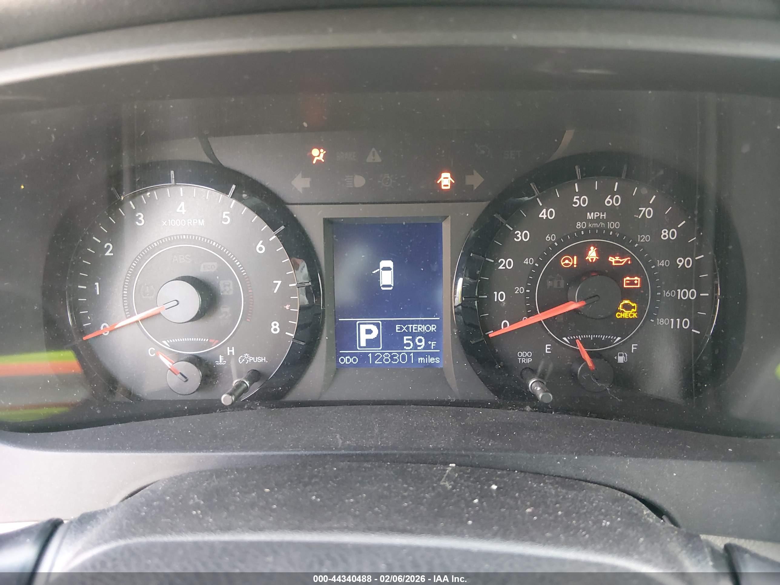 TOYOTA SIENNA image 7