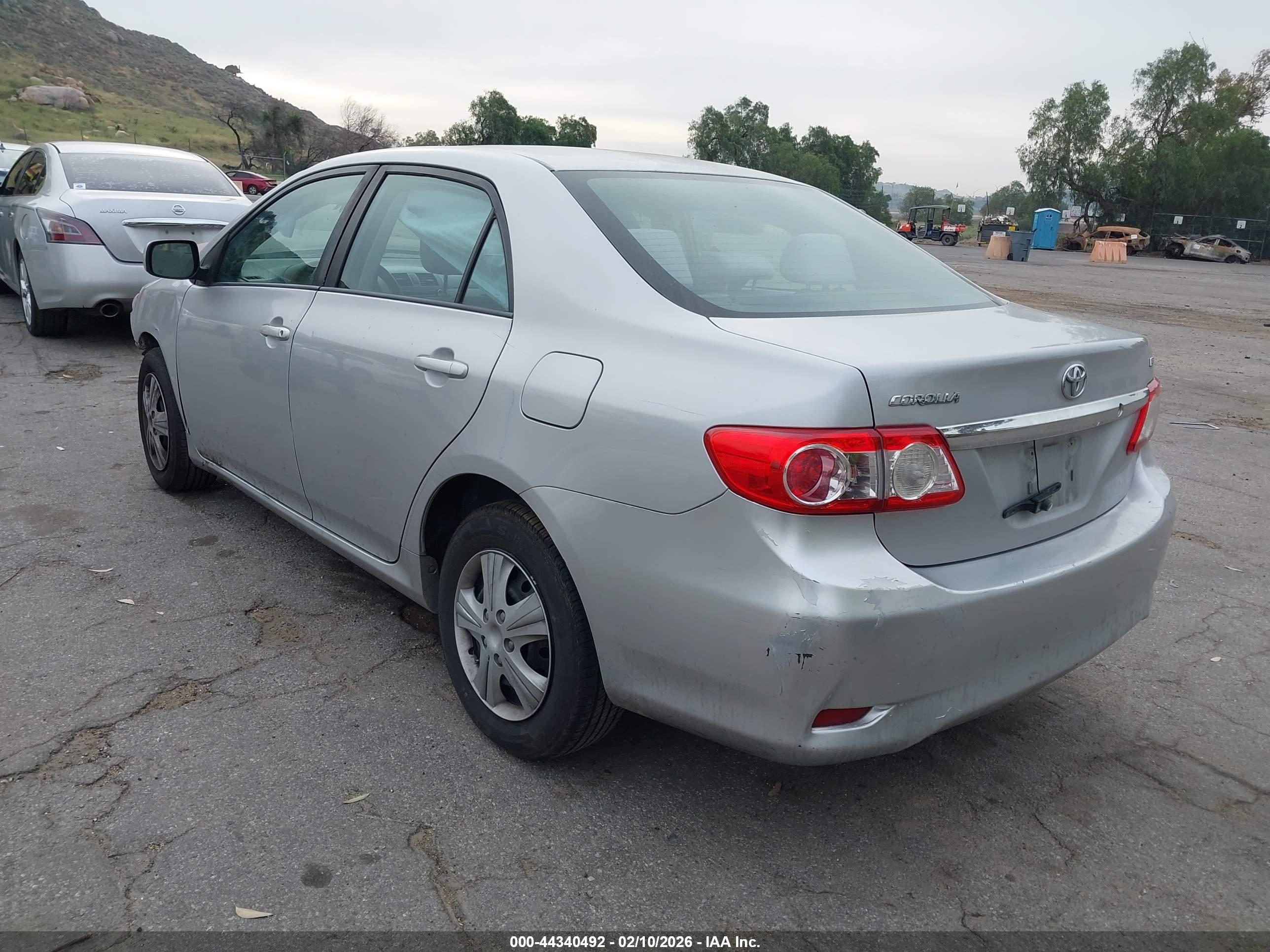 TOYOTA COROLLA image 3