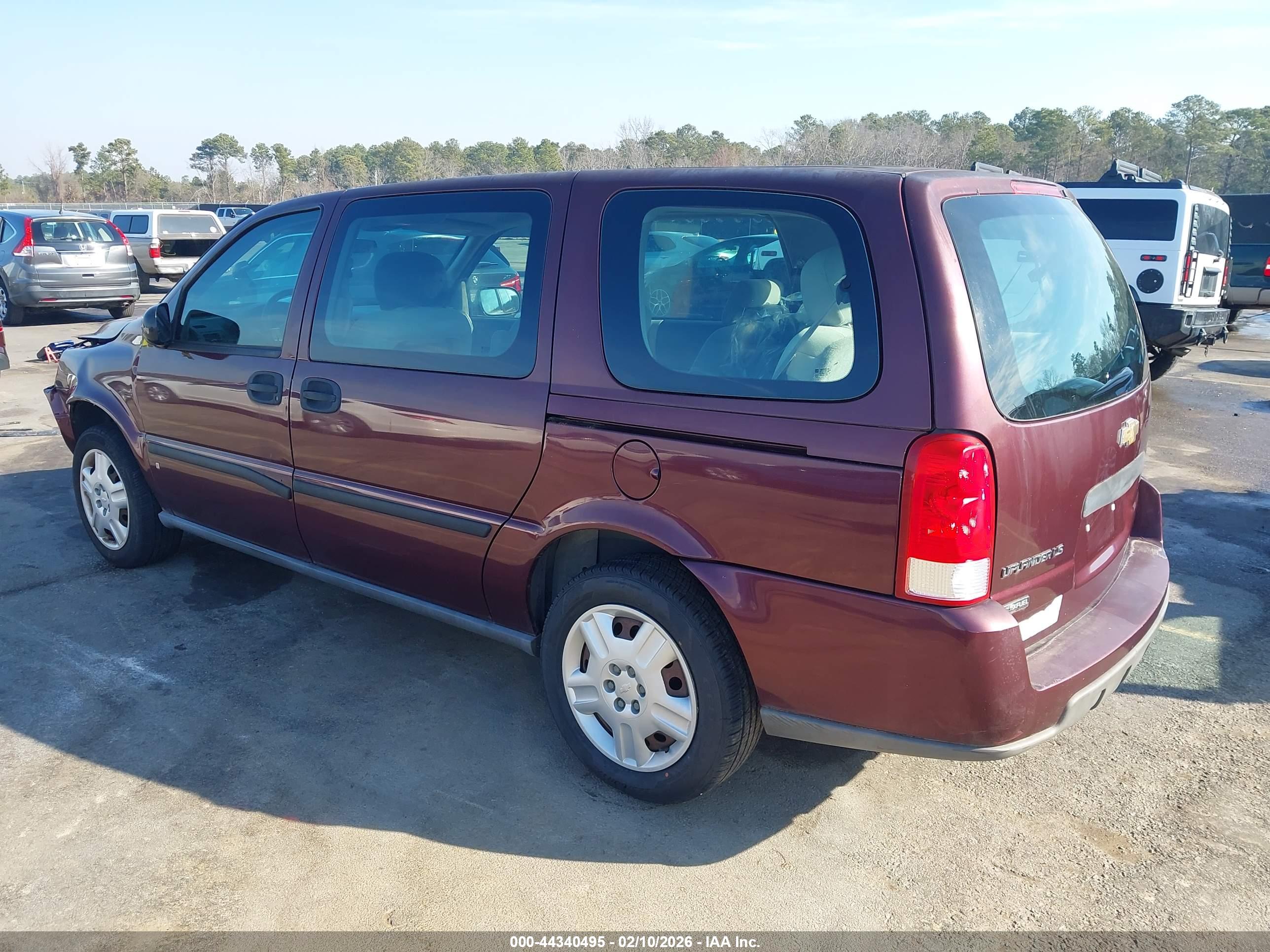 CHEVROLET UPLANDER image 3