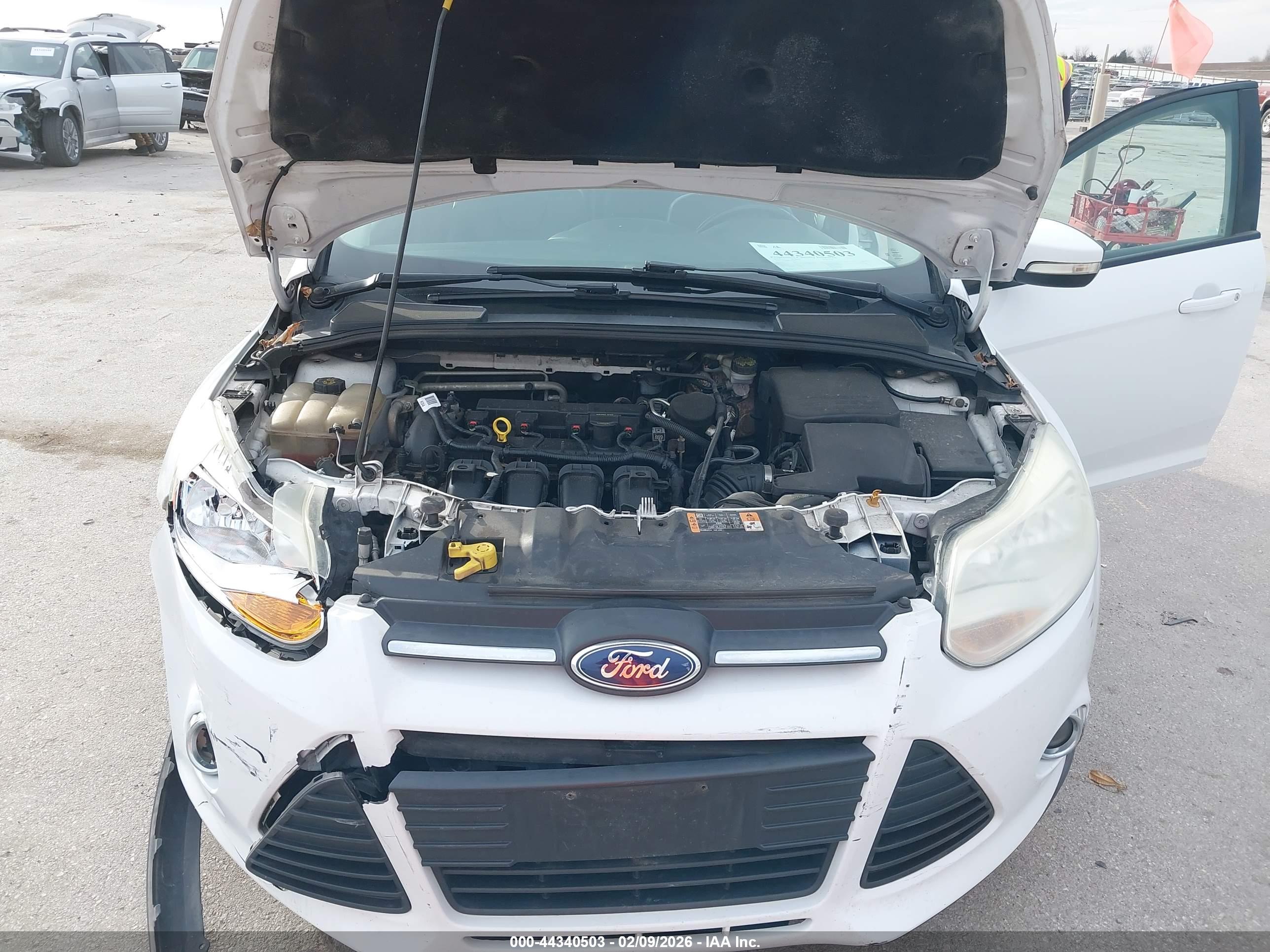 FORD FOCUS image 10