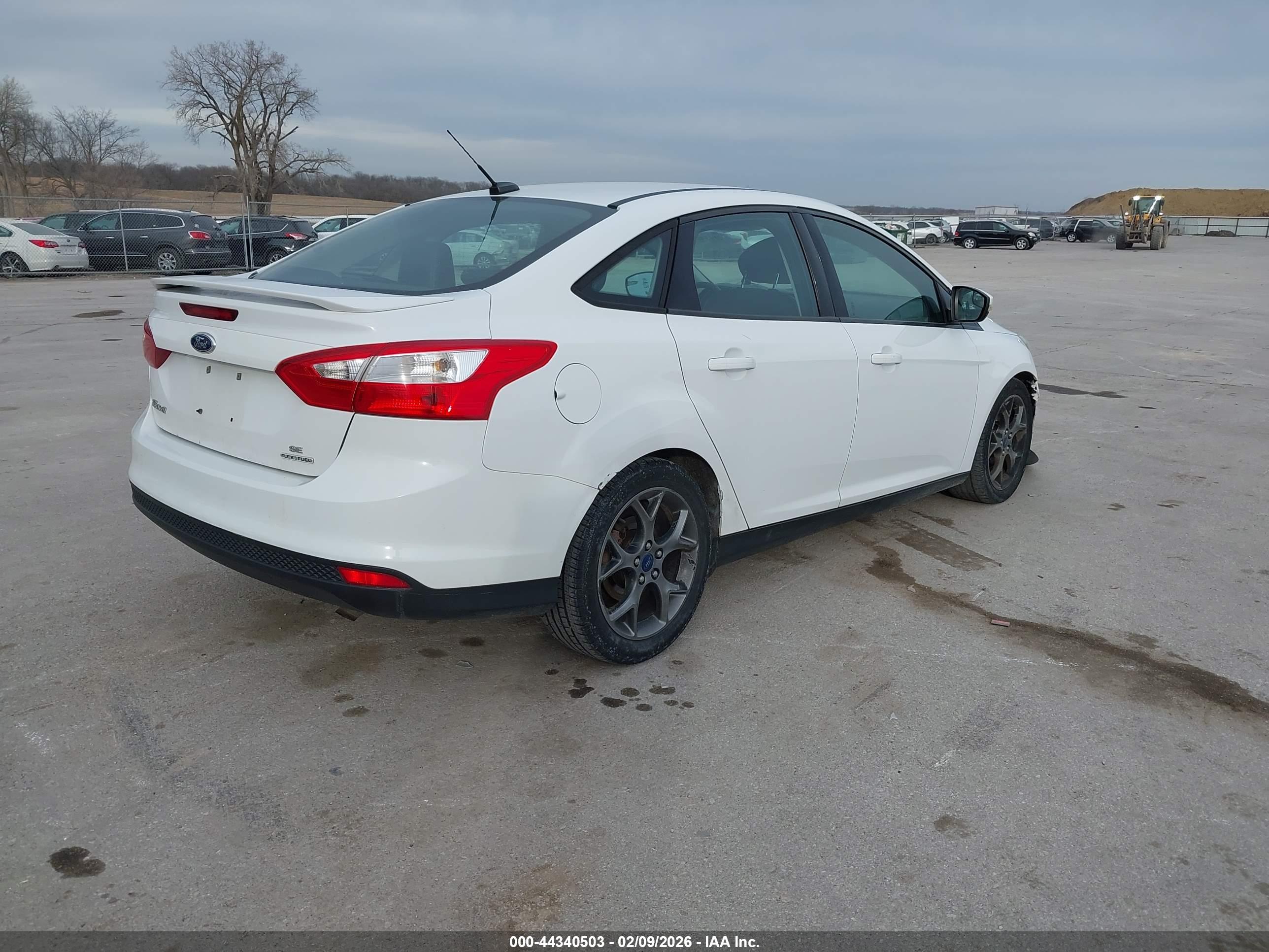 FORD FOCUS image 4