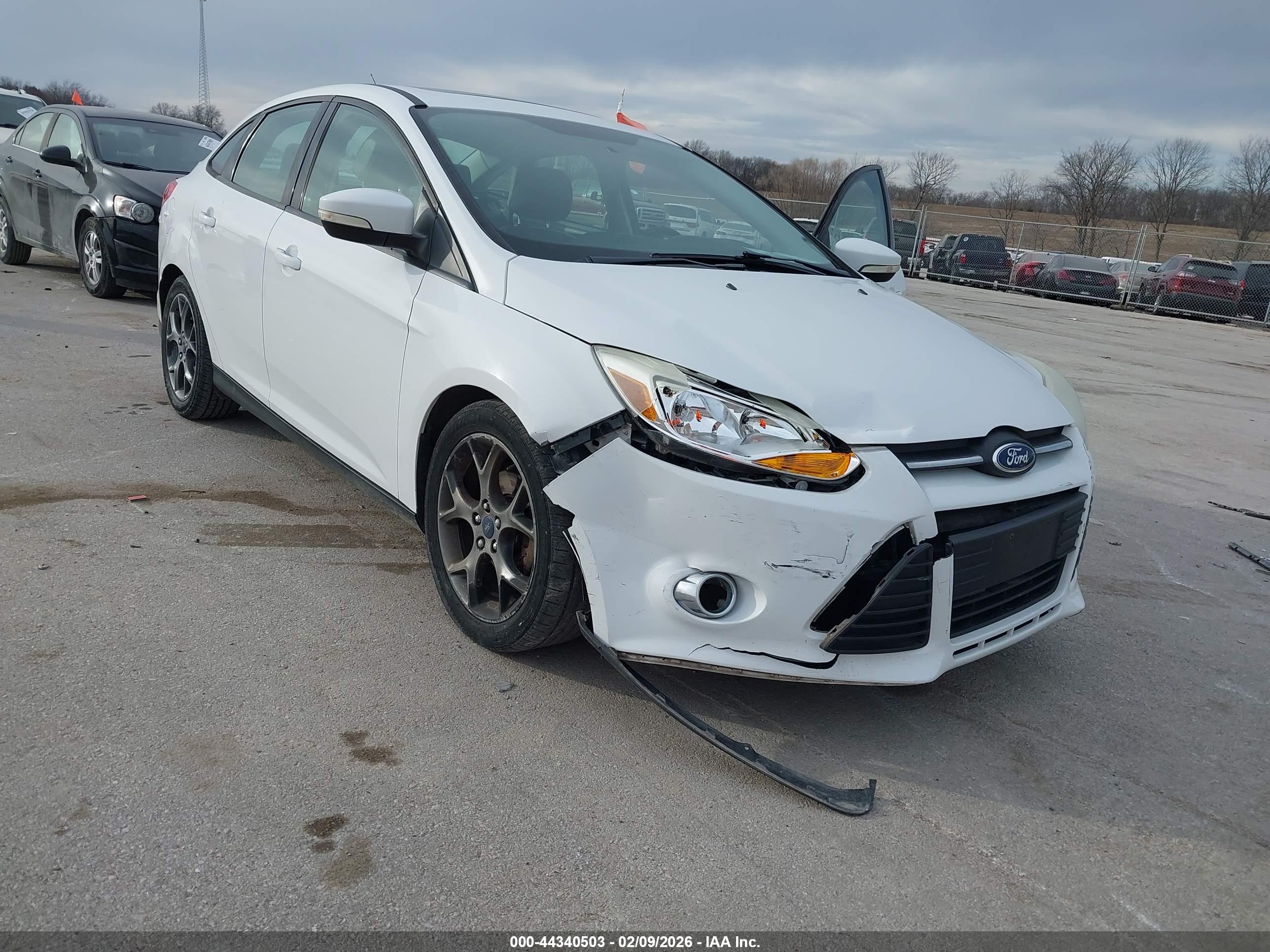 FORD FOCUS image 6