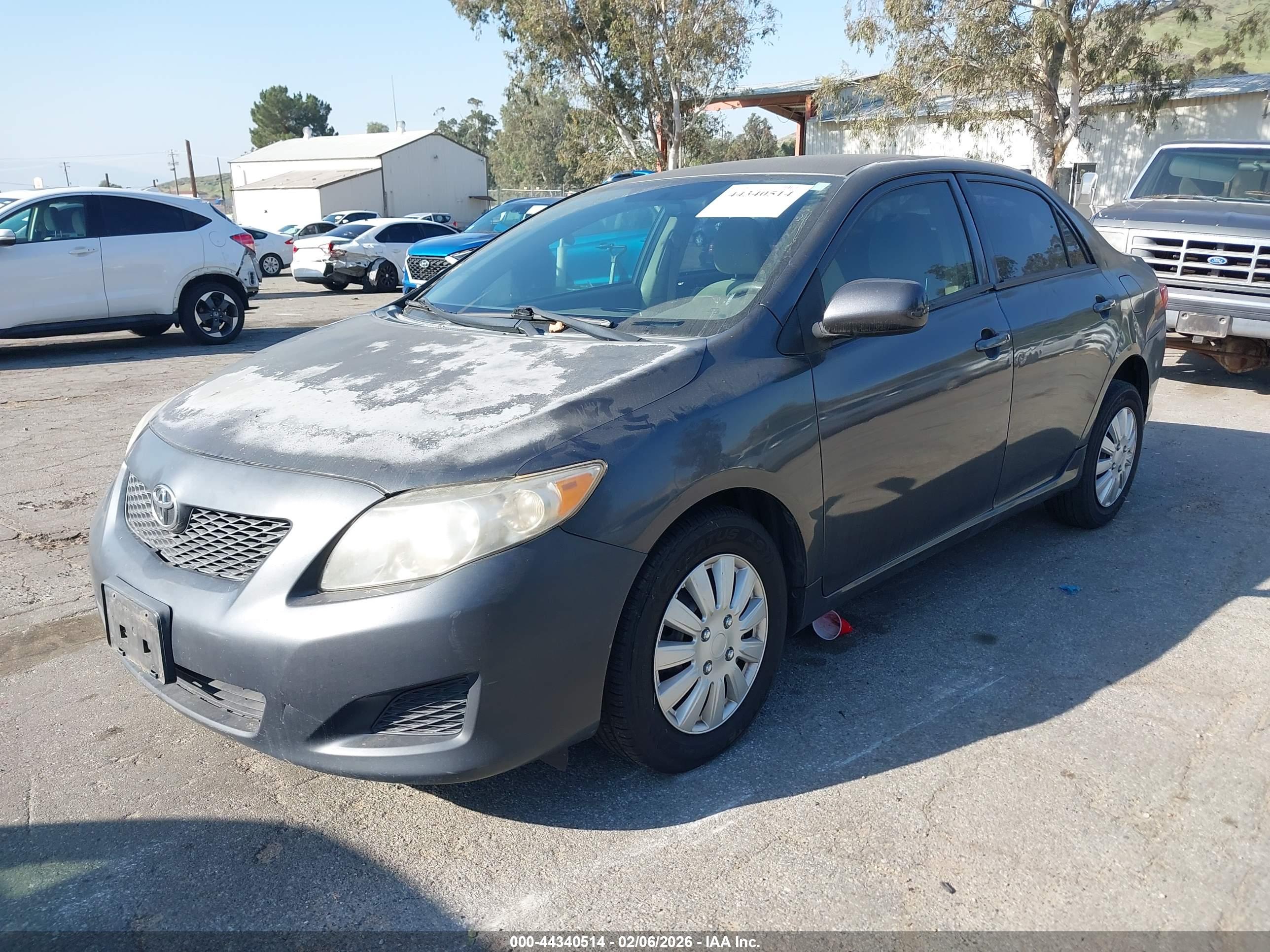 TOYOTA COROLLA image 2