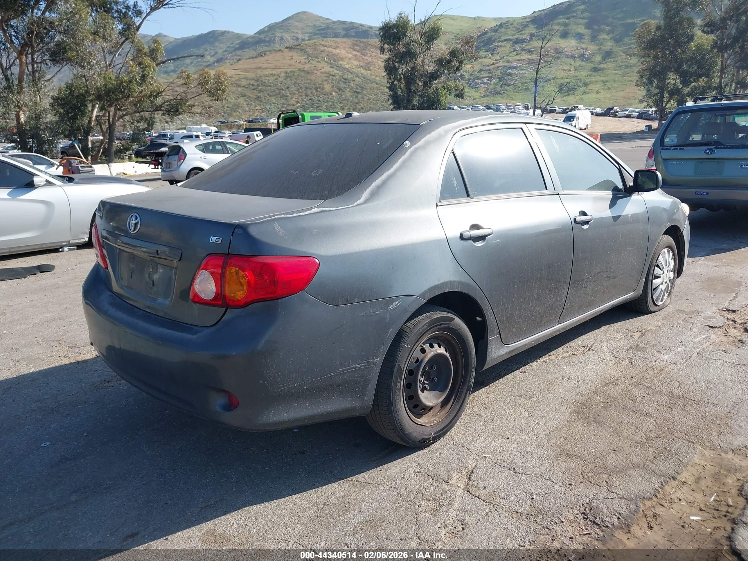 TOYOTA COROLLA image 4