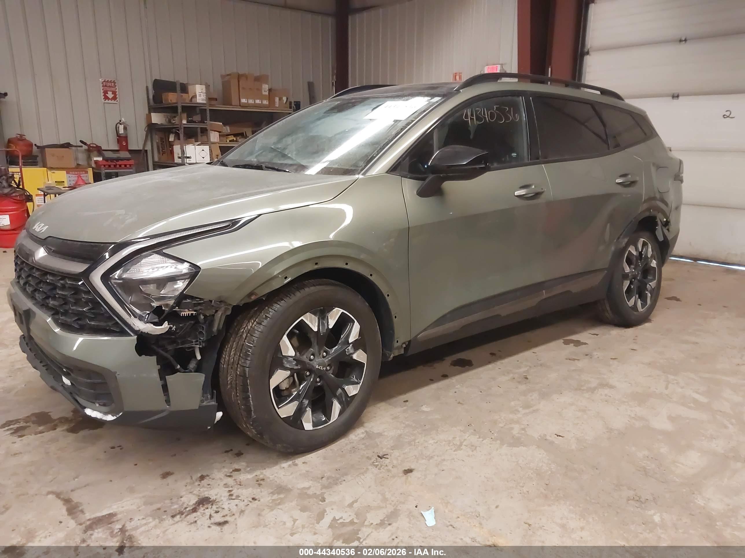 KIA SPORTAGE image 2