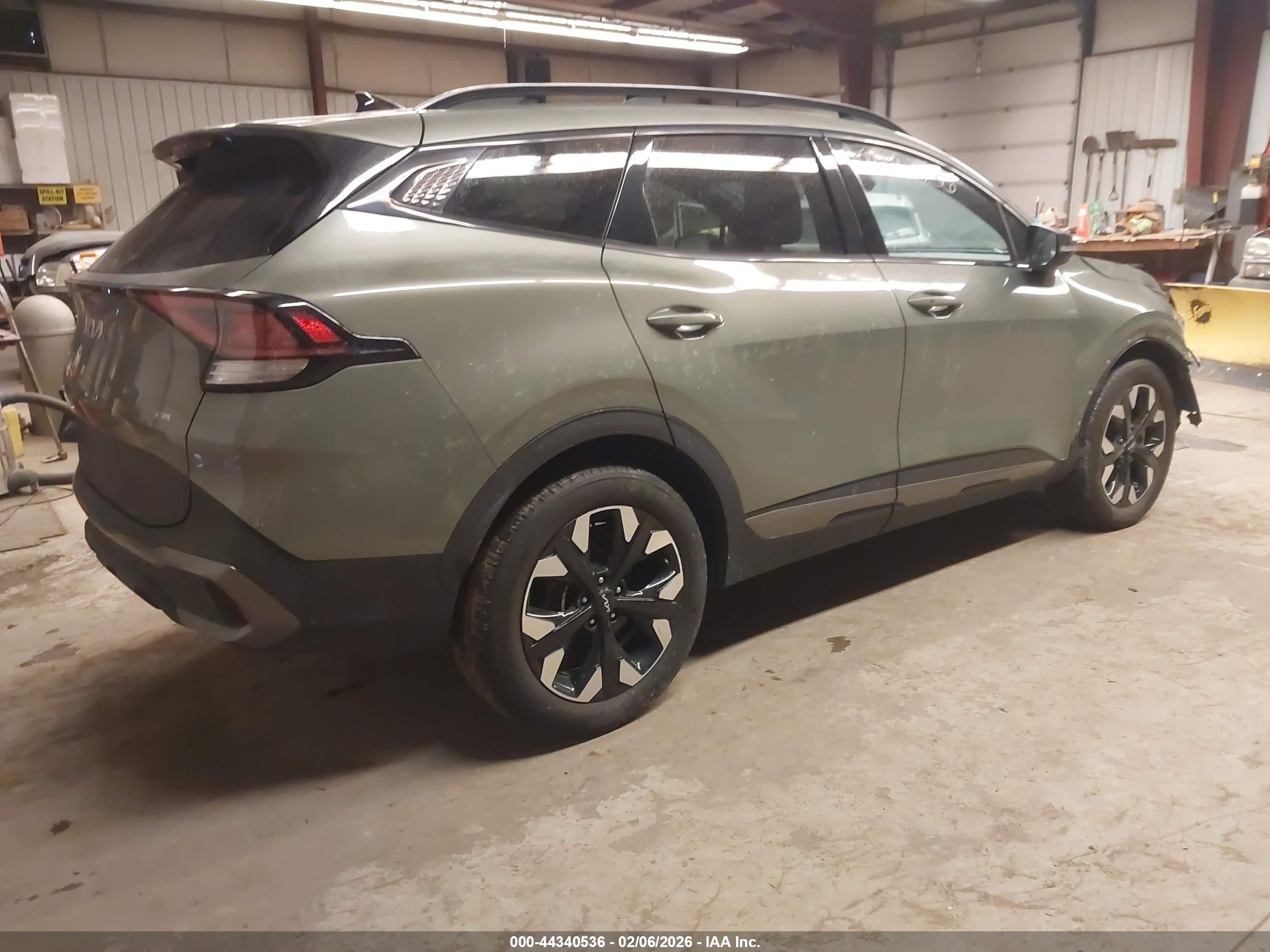 KIA SPORTAGE image 4