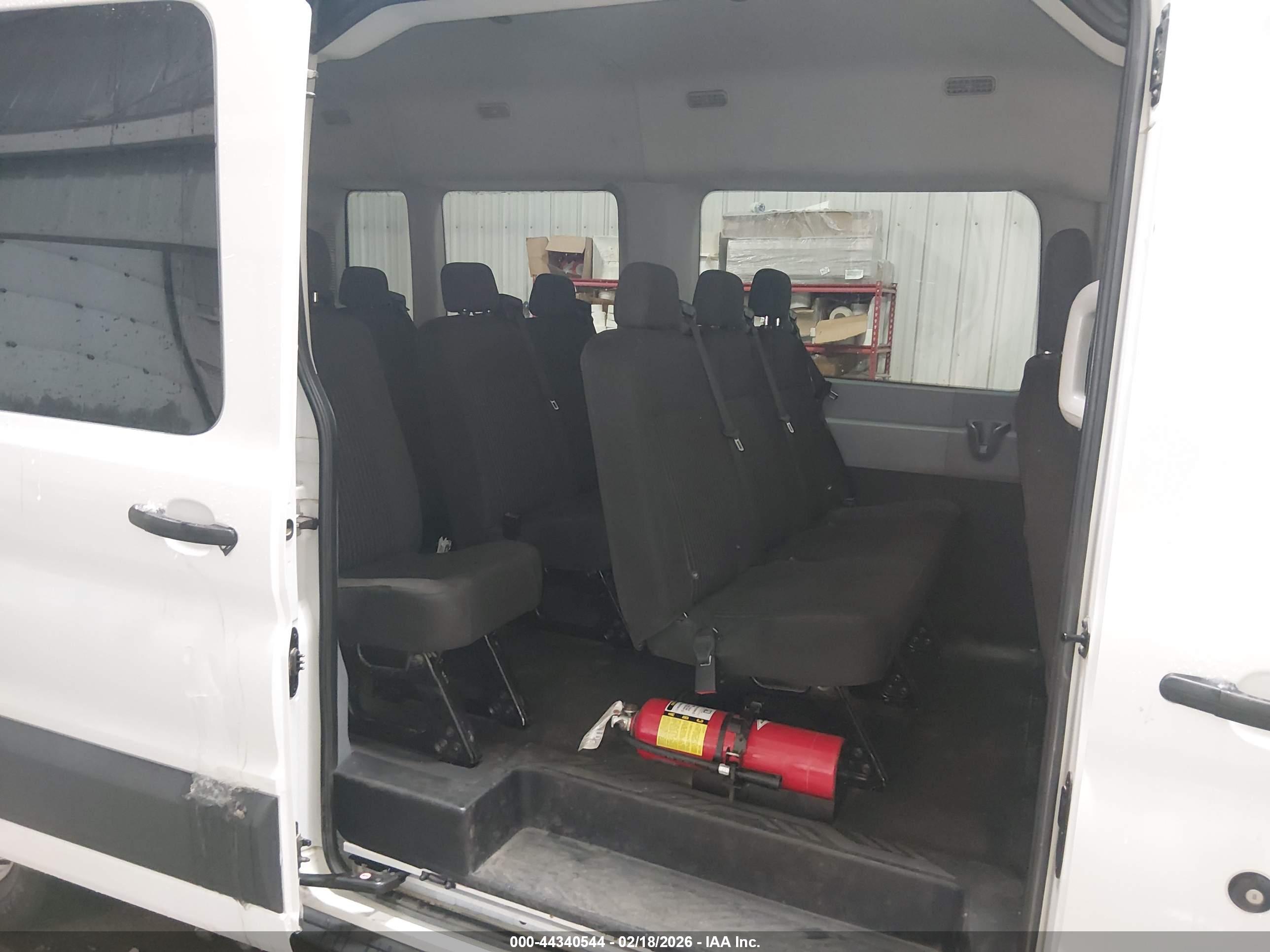 FORD TRANSIT-350 image 8