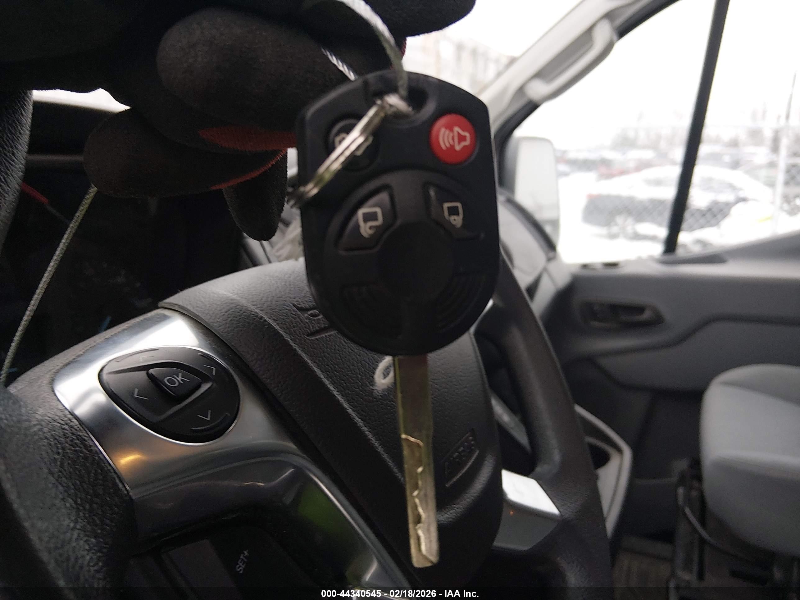 FORD TRANSIT-350 image 11