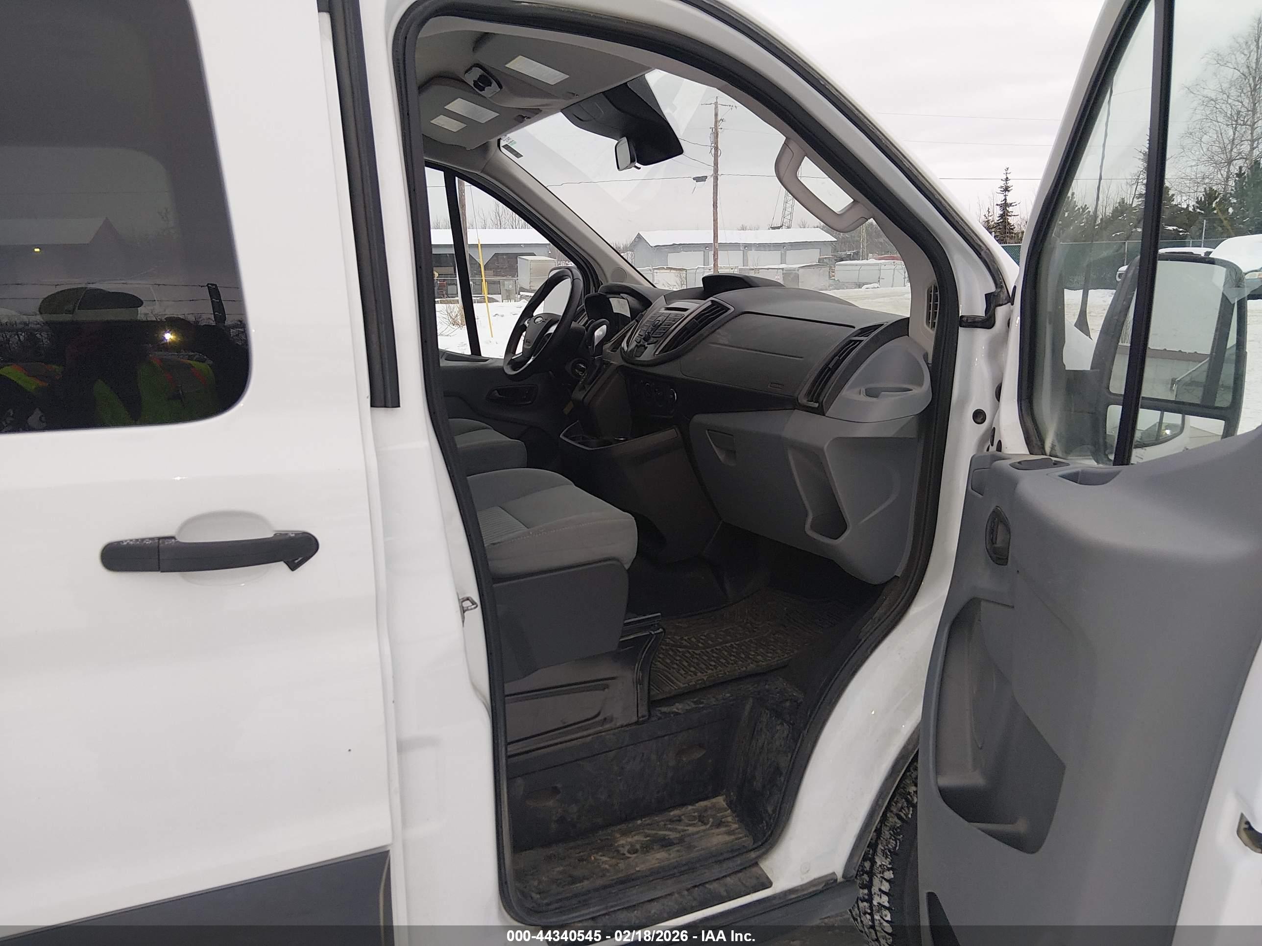FORD TRANSIT-350 image 5