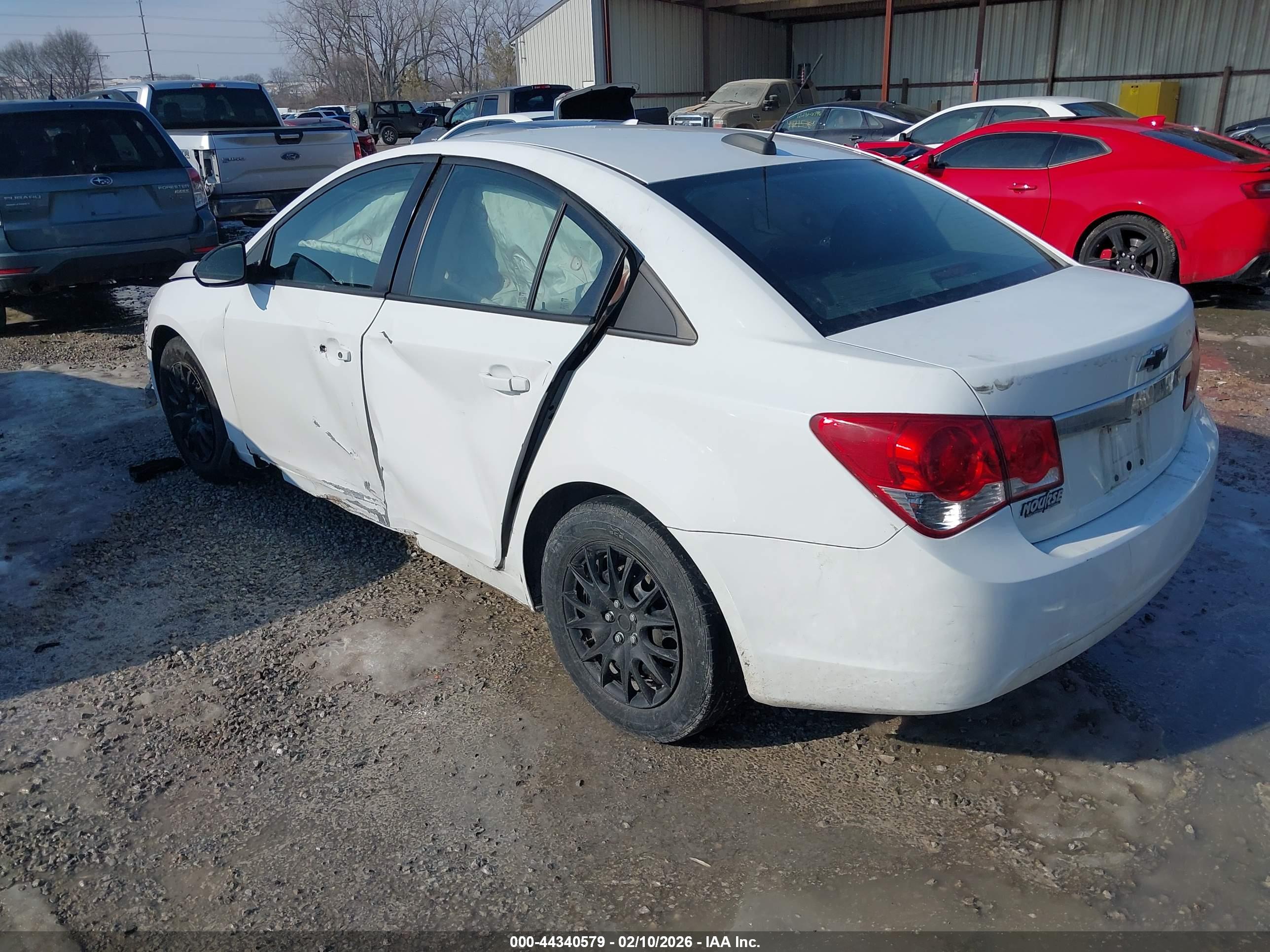 CHEVROLET CRUZE image 3