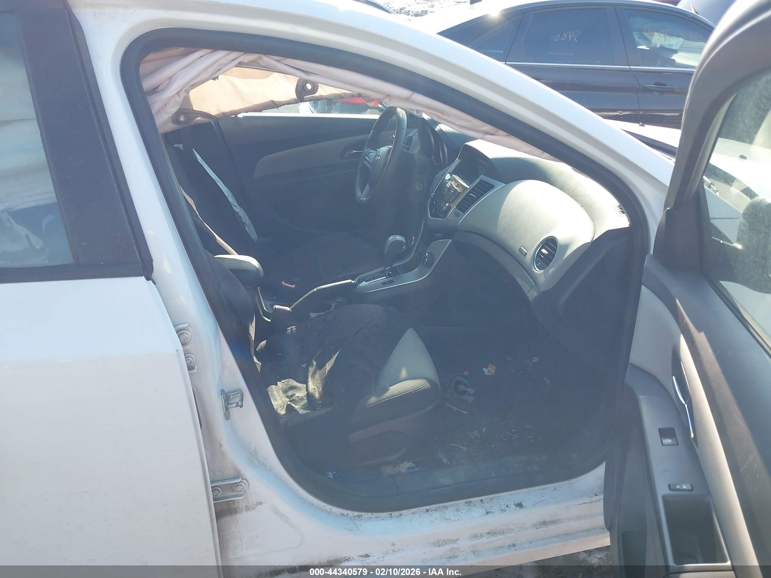 CHEVROLET CRUZE image 5
