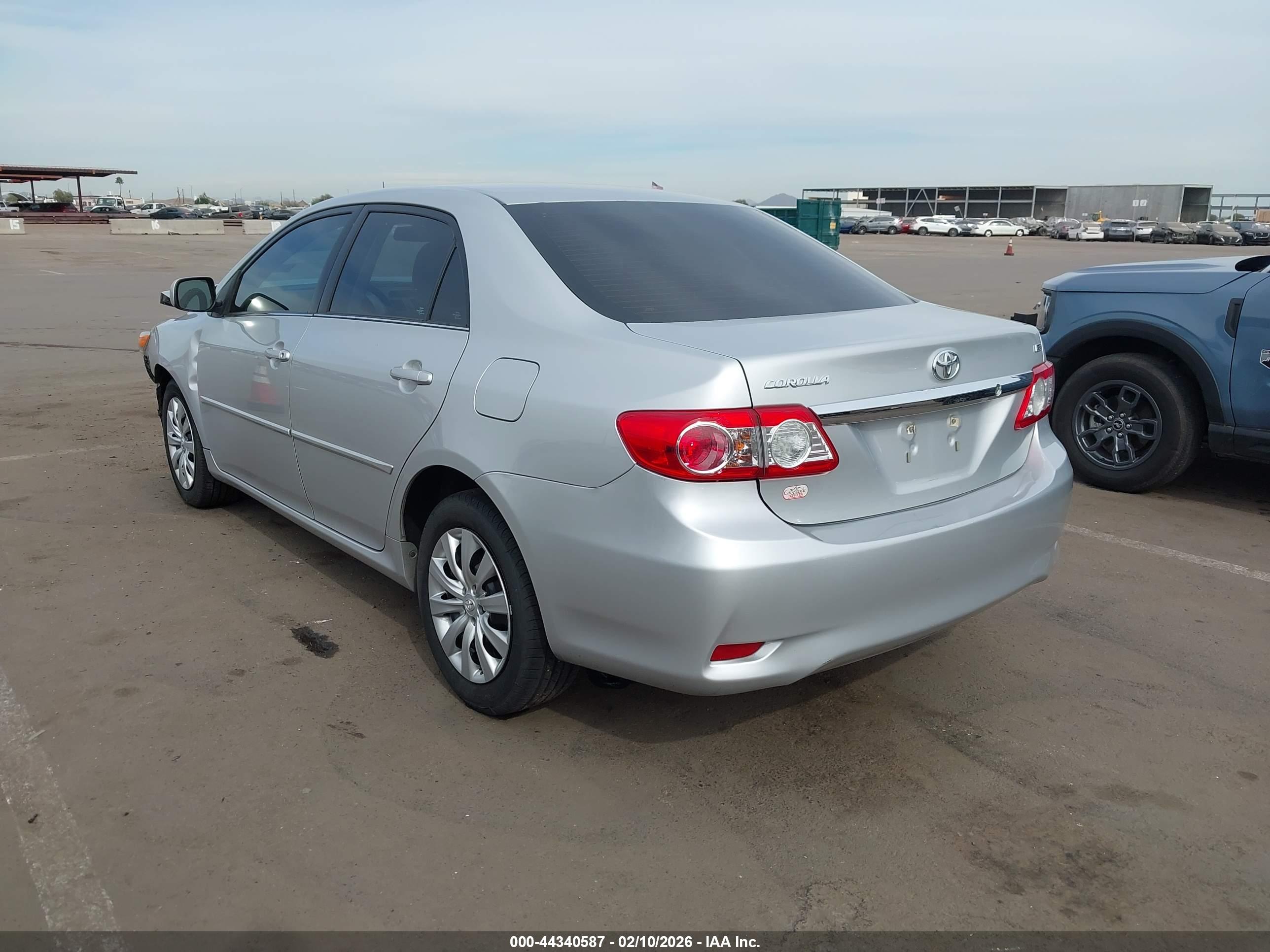 TOYOTA COROLLA image 3