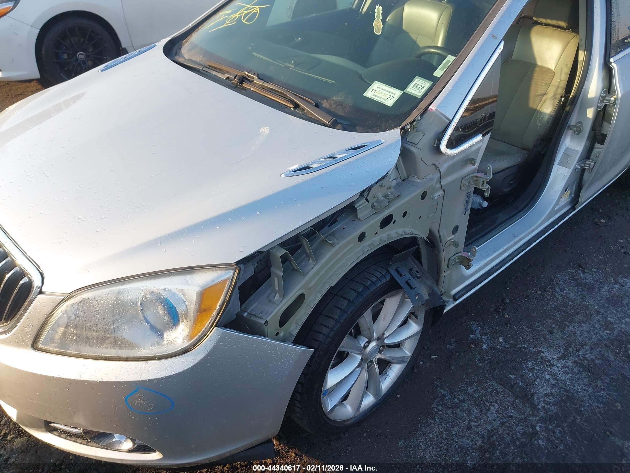 BUICK VERANO image 6