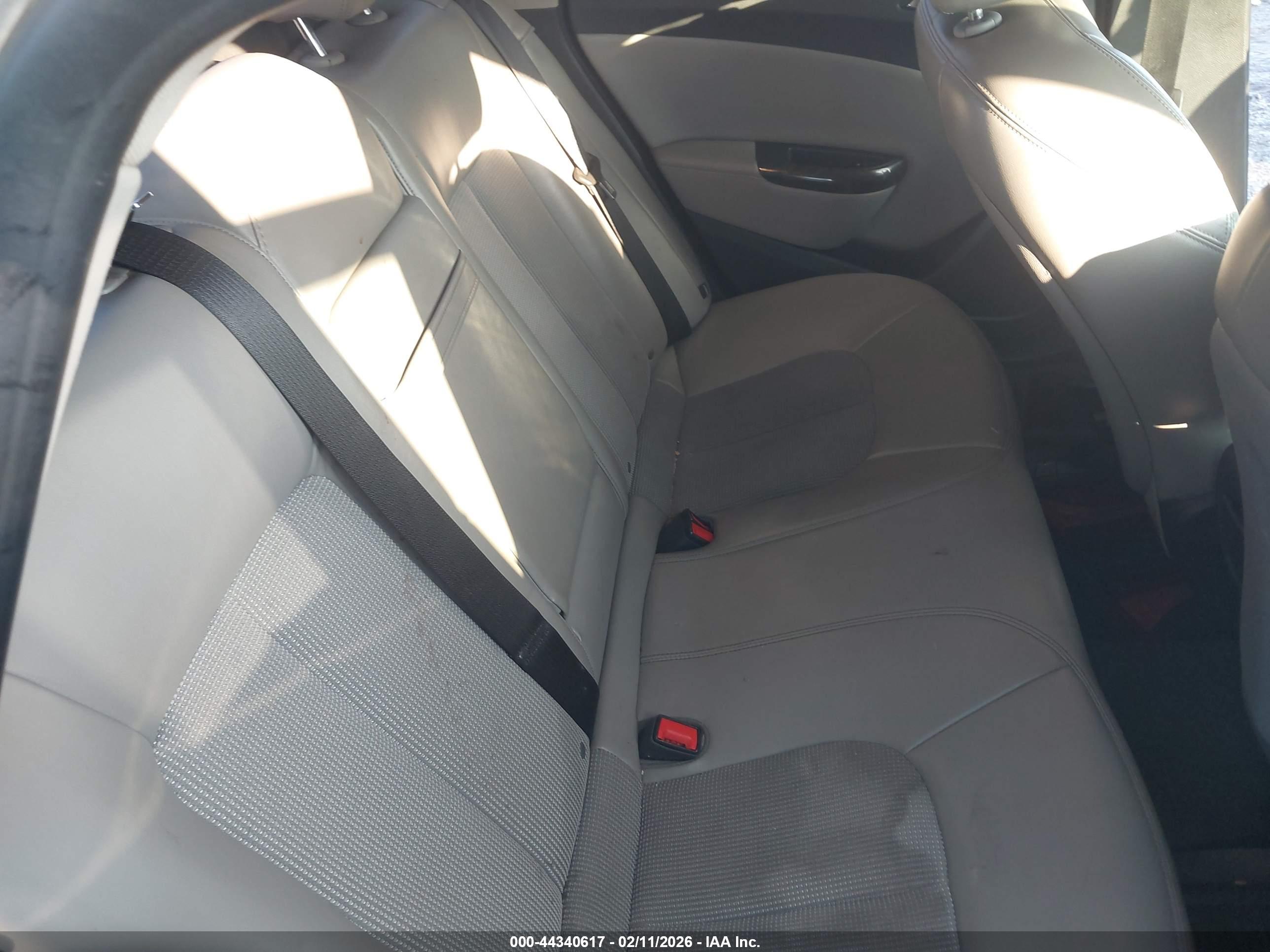 BUICK VERANO image 8