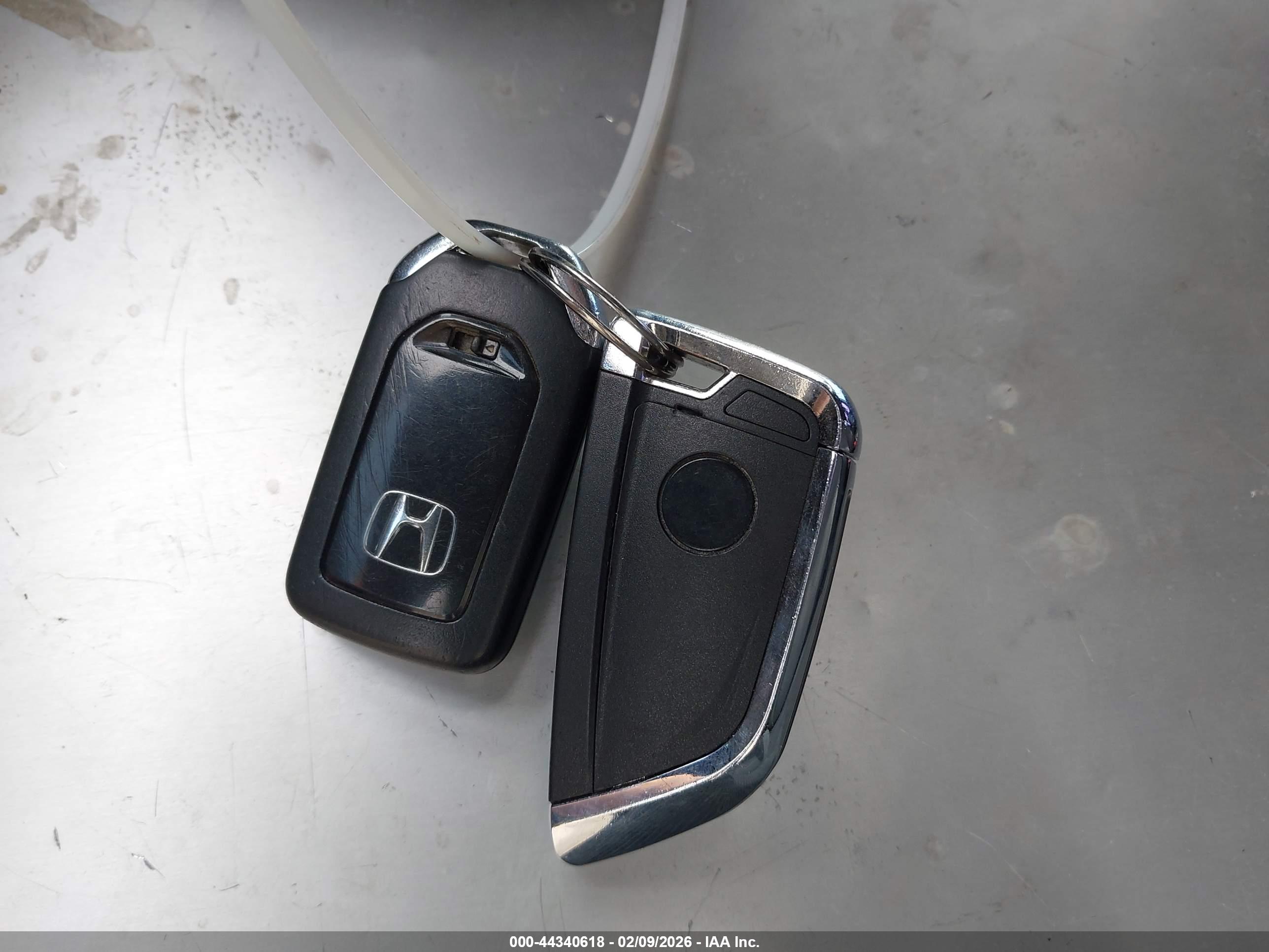 HONDA ACCORD image 11
