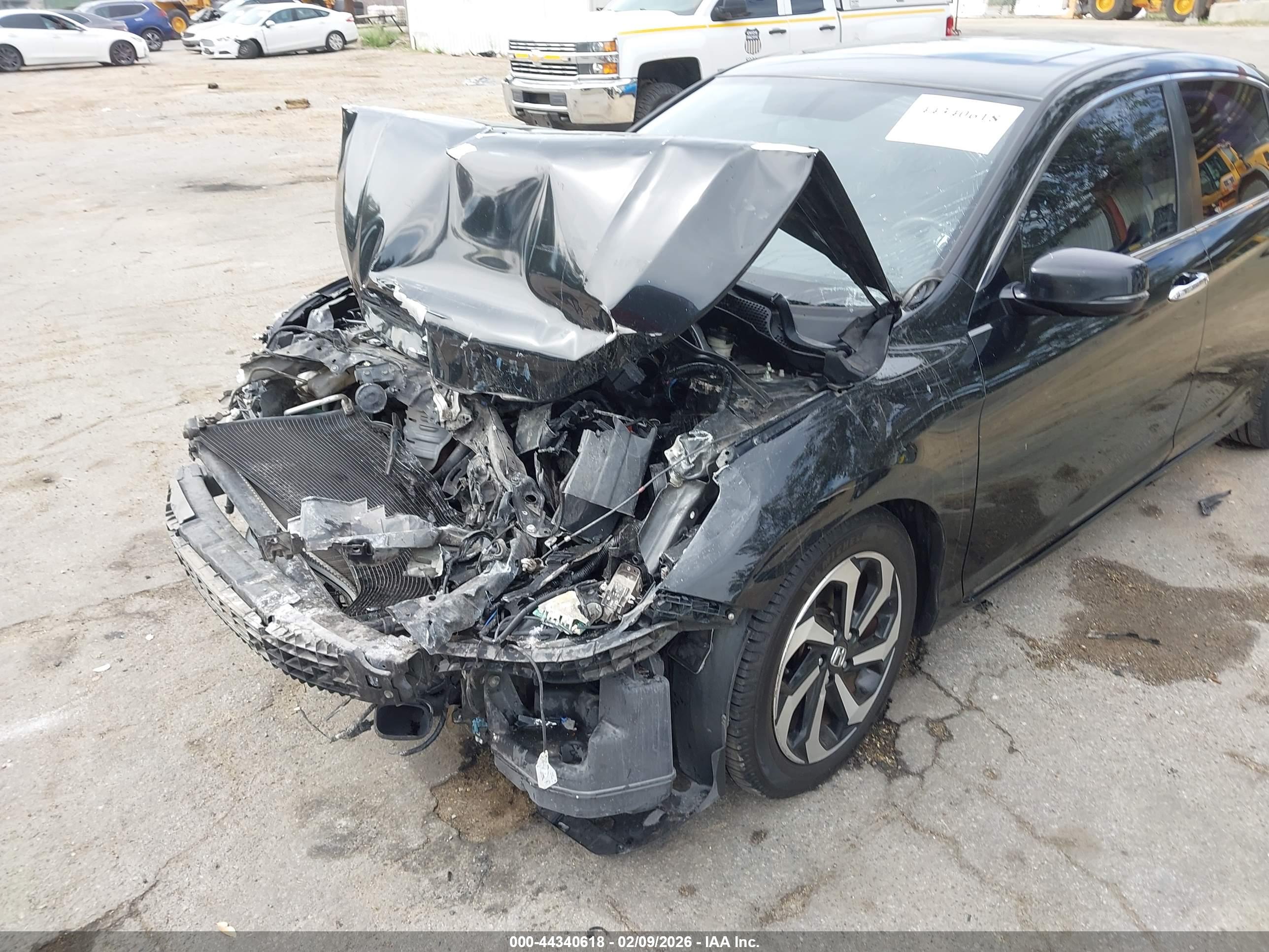 HONDA ACCORD image 6