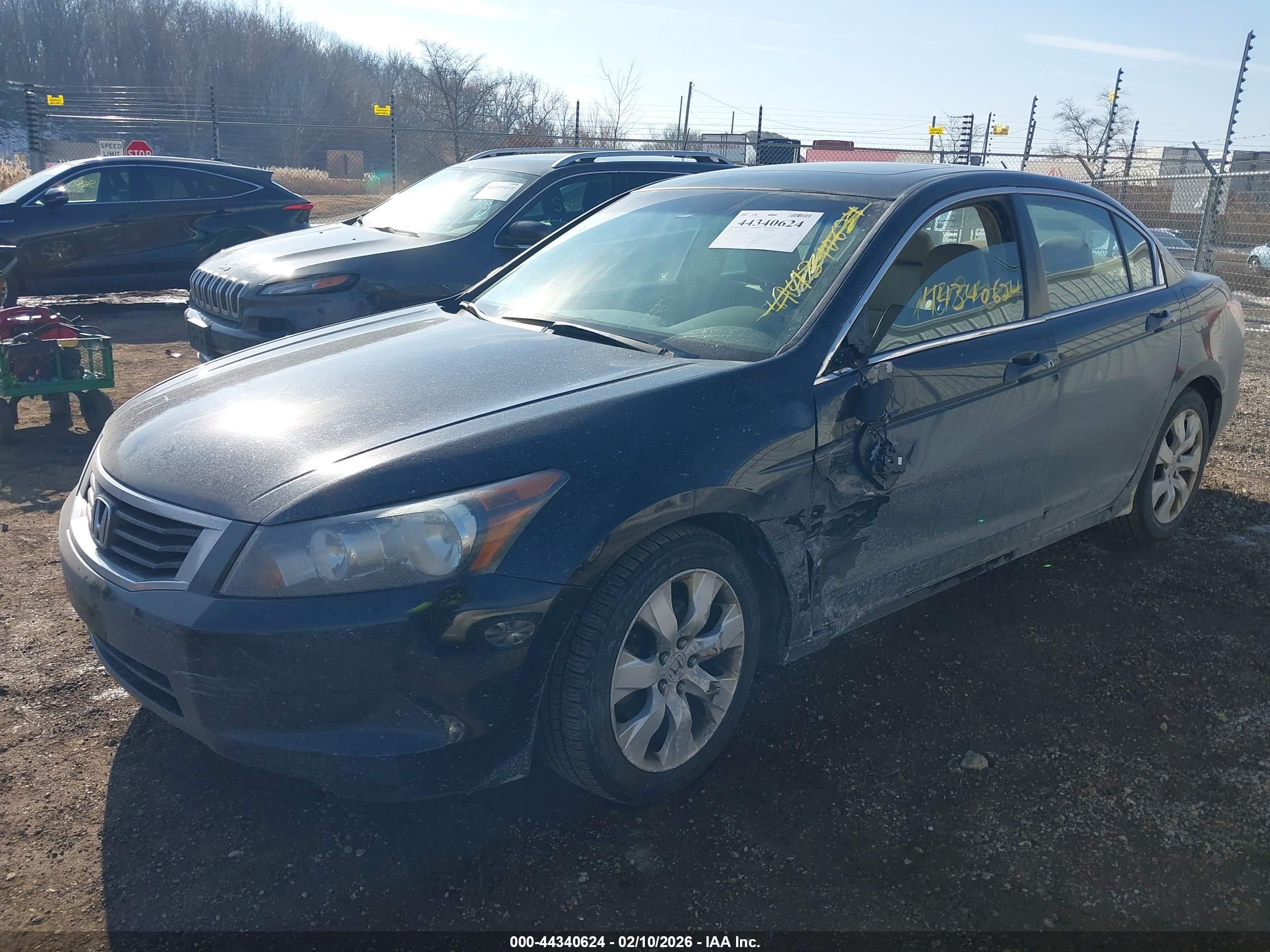 HONDA ACCORD image 2
